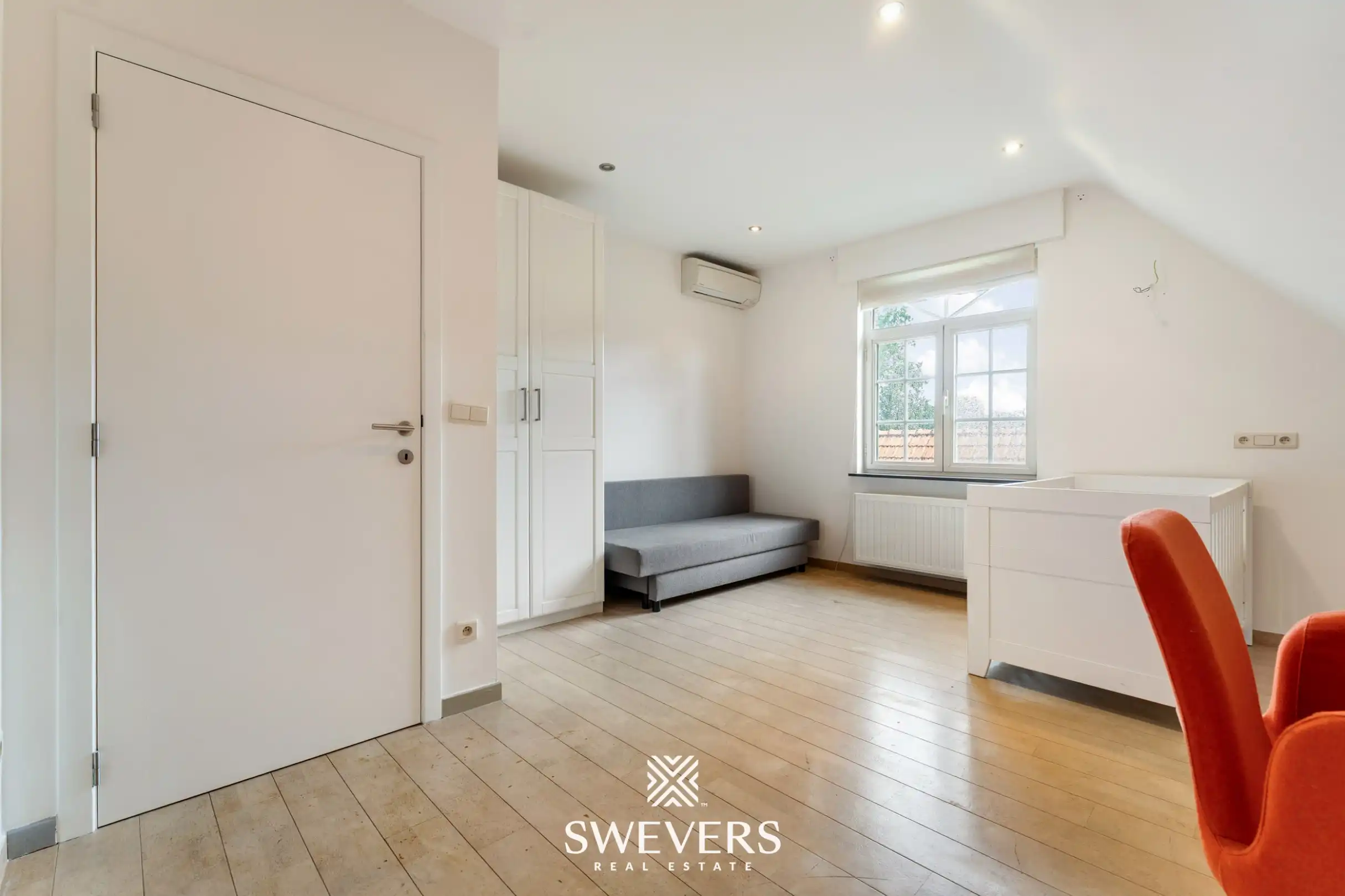 Luxueuze villa op zonrijk perceel (15a 35ca) te Beringen foto 23