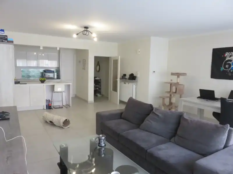 Ruim appartement in centrum Boom foto 3