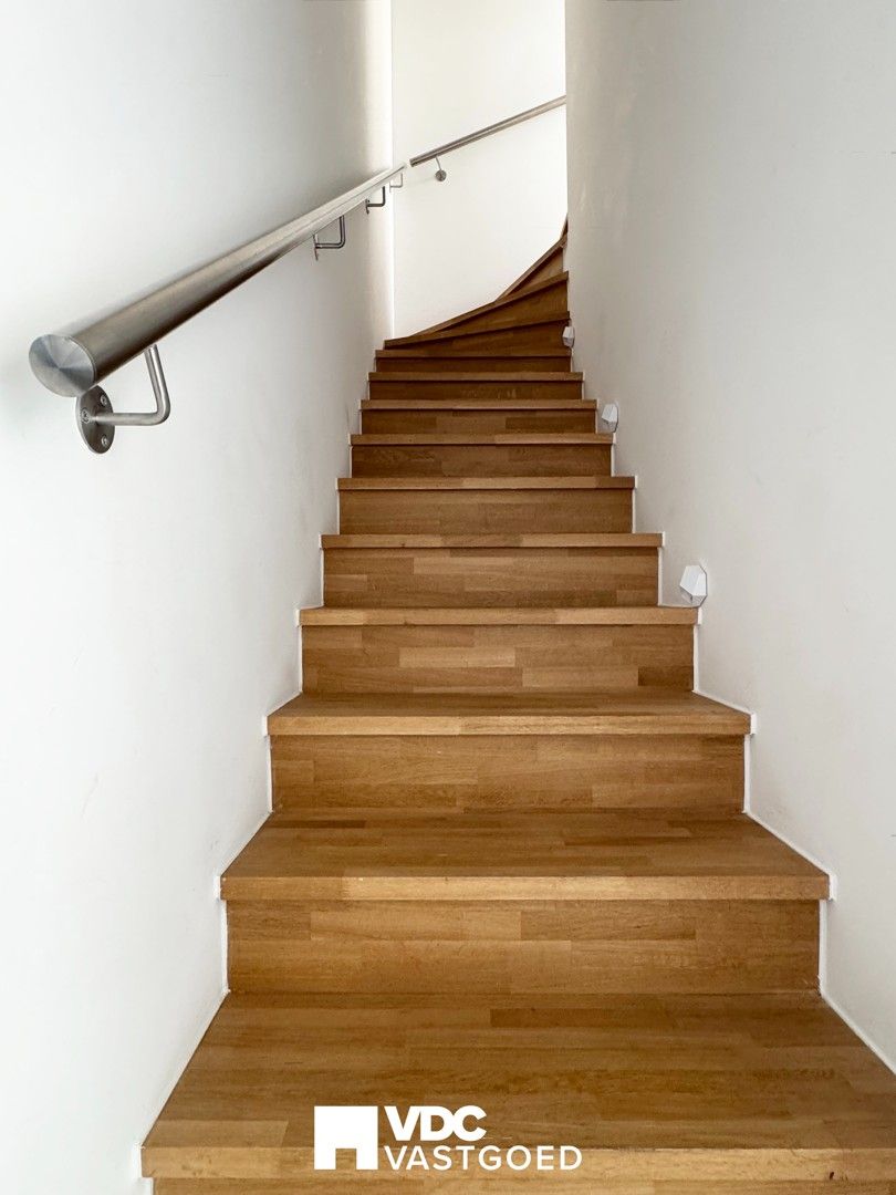 Ruim en modern duplex-appartement met 3 slaapkamers en garage foto 8