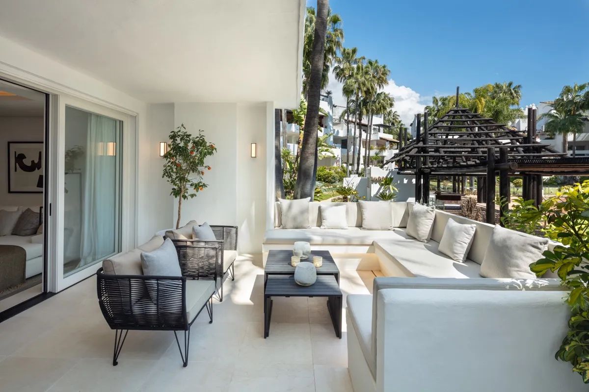 Exclusieve luxe in Marbella: prachtig appartement in het iconische Puente Romano Resort foto 18