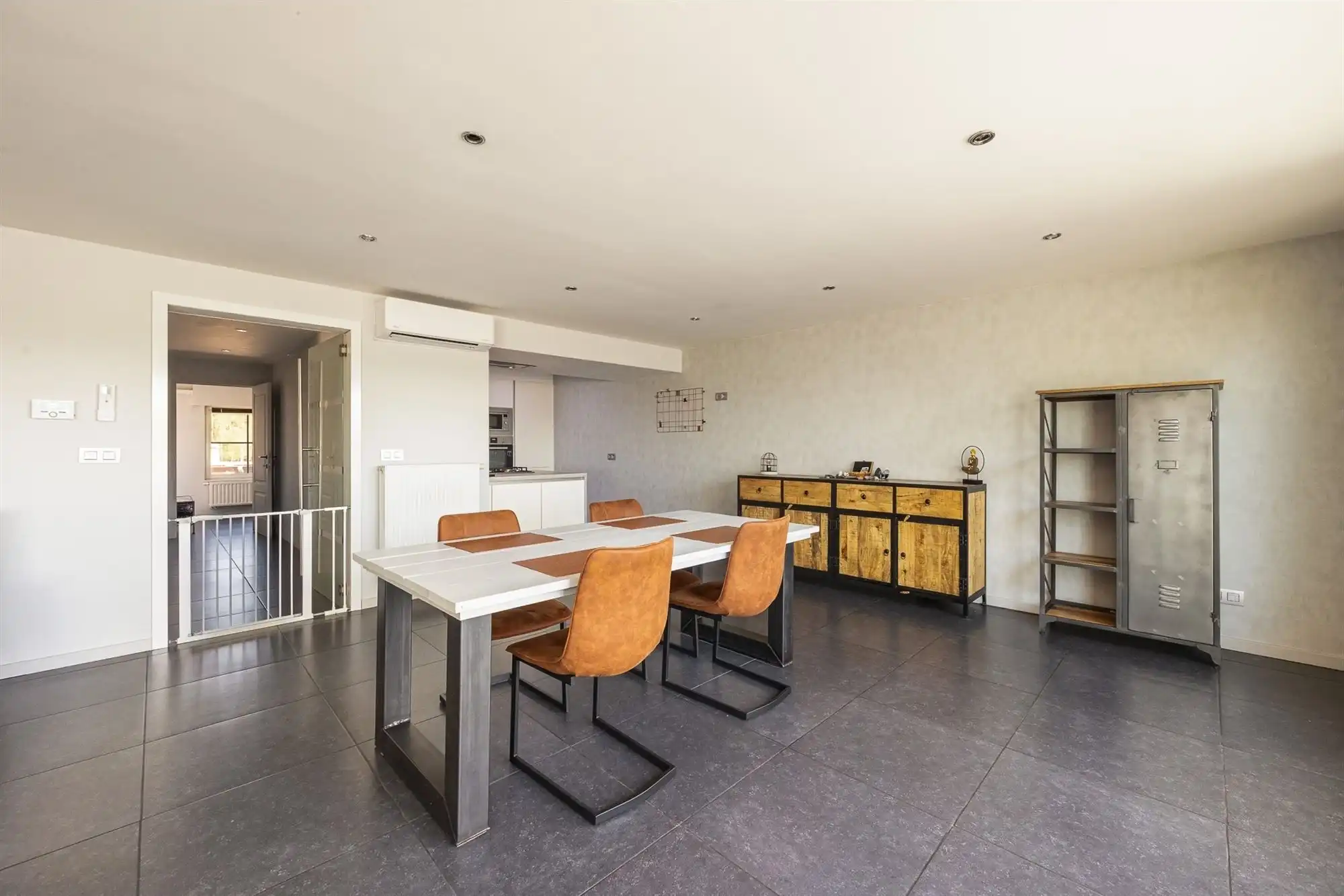 Bijzonder ruim duplexappartement met zonnig terras foto 7