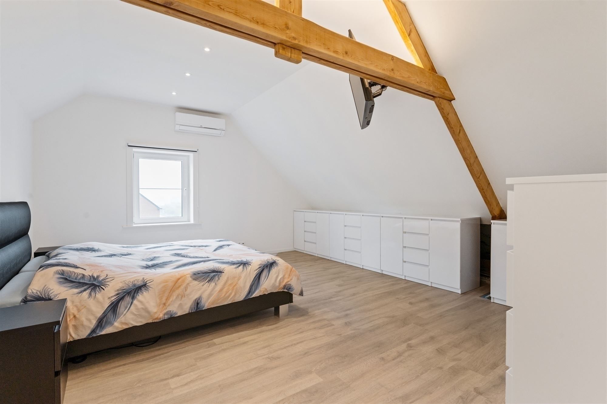 Perfect instapklare woning met 4 slpks te Heist-op-den-Berg foto 11