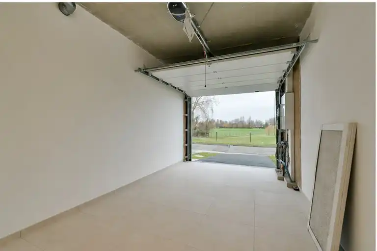 Ruime afgewerkte nieuwbouwwoning met landelijk zicht! foto 10