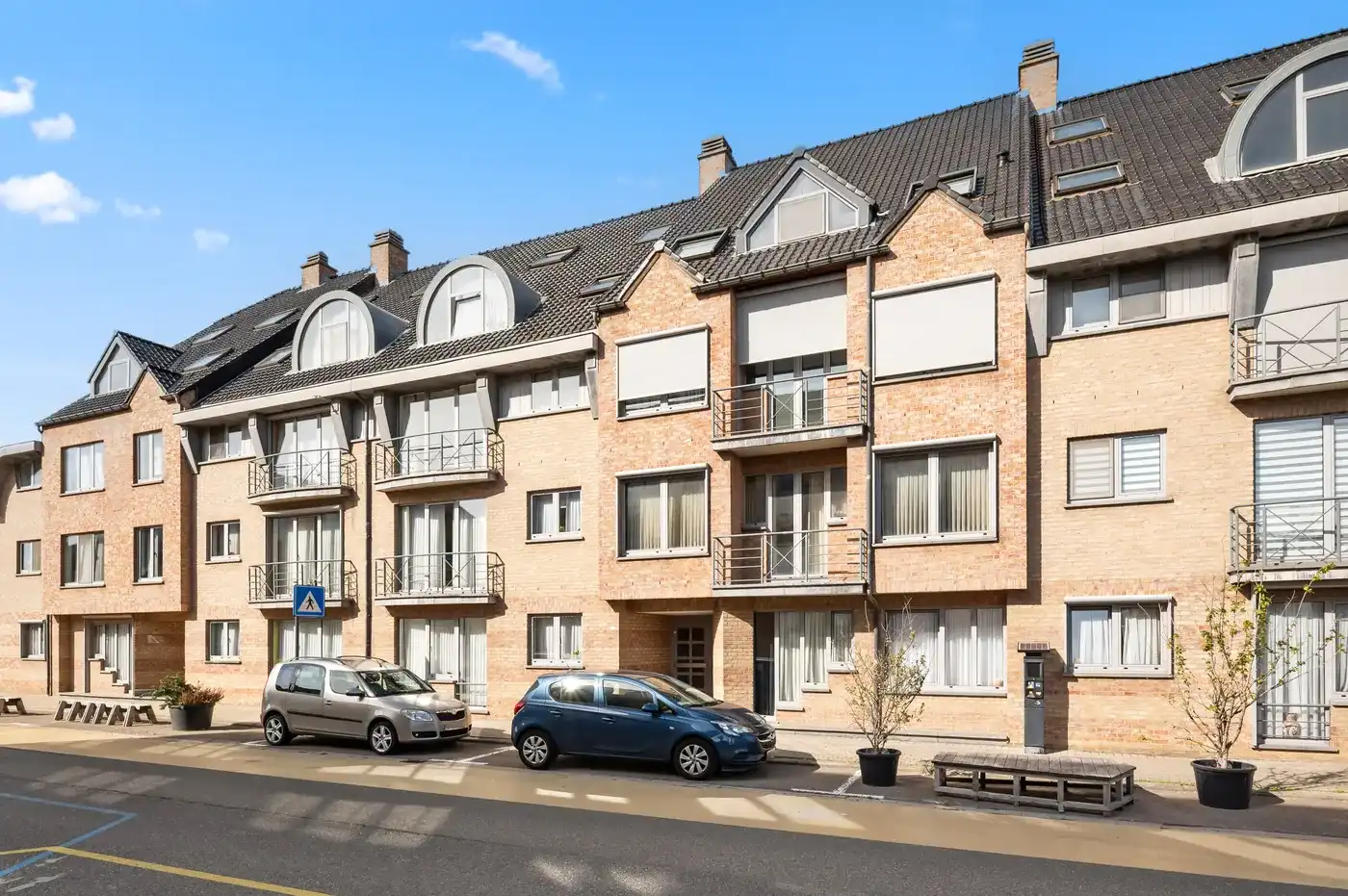 Ruim appartement met veel lichtinval, 2 slaapkamers, garage en kelder foto 18