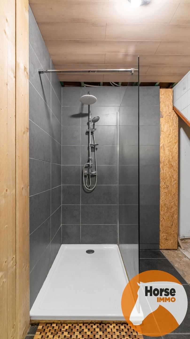 HERNE - Gerenoveerde woning met hangar op +-75a foto 12