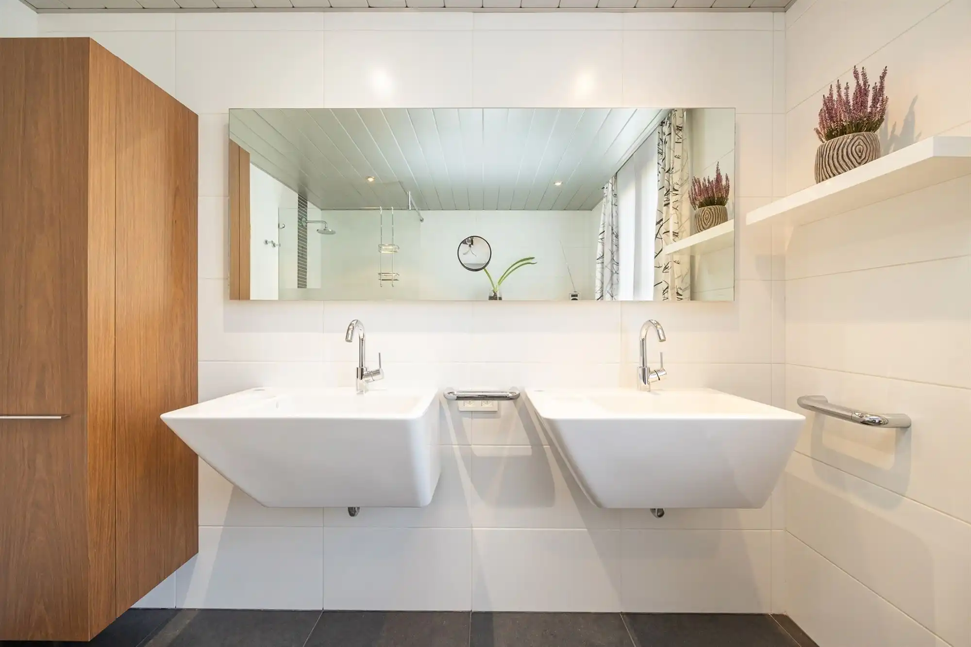 Ruime en instapklare woning met 3 tot 5 slpk en tuin foto 23