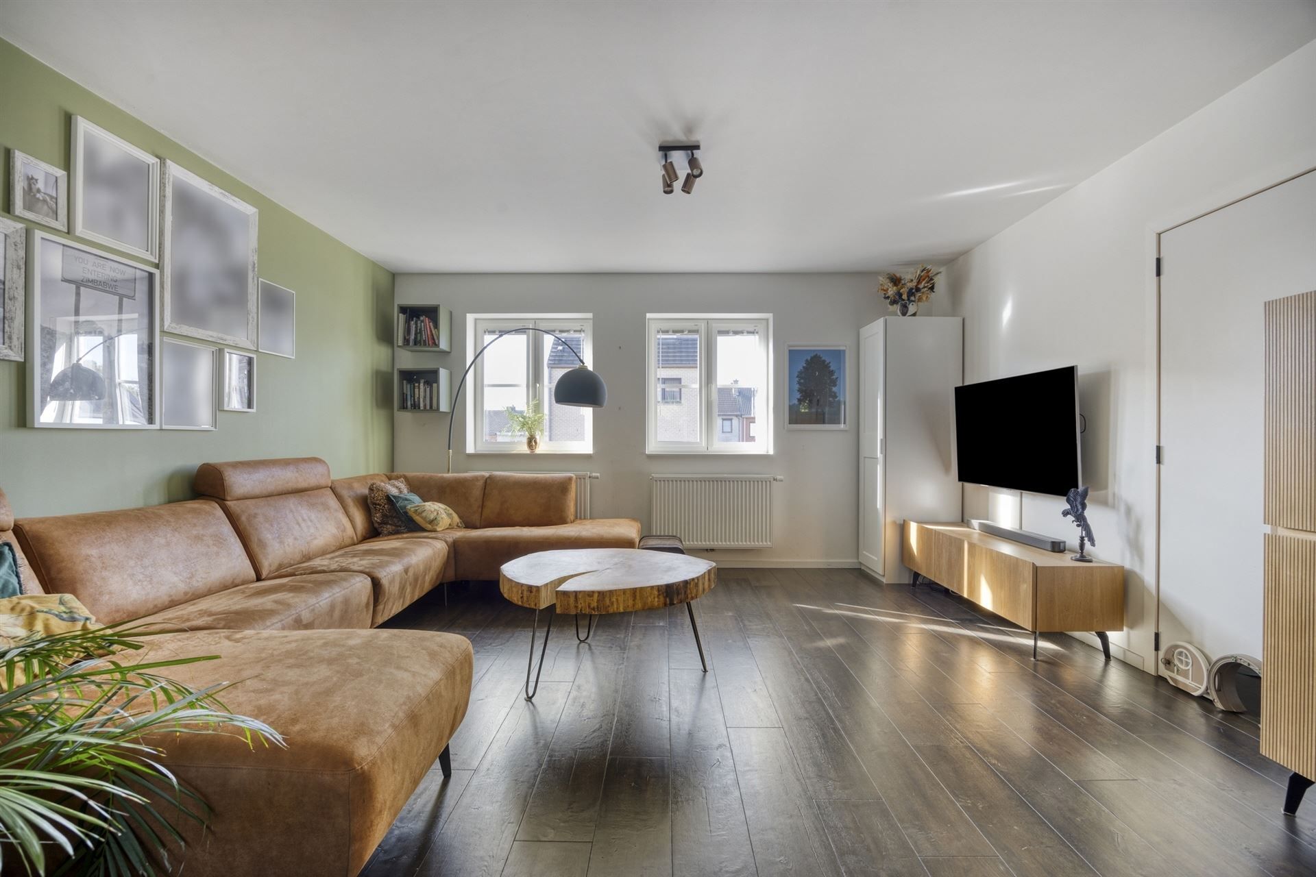 Prachtige Bel-Etage woning (2021) in perfecte staat foto 4