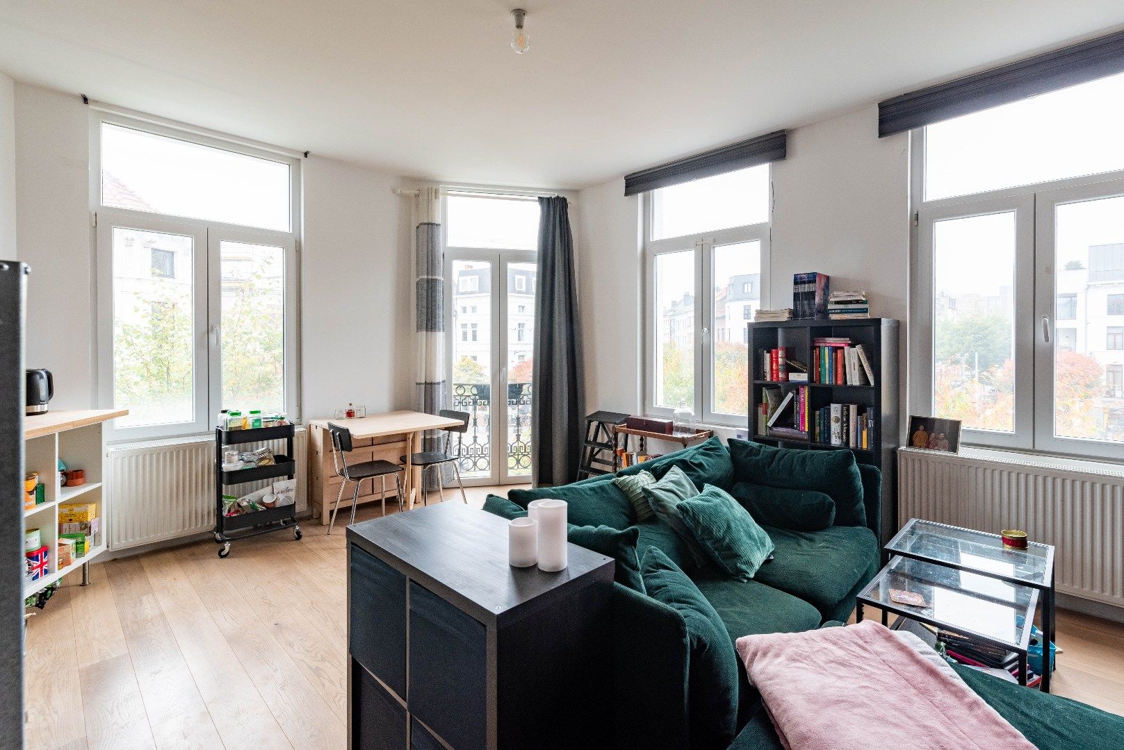 Modern en trendy appartement aan de Marnixplaats! foto {{pictureIndex}}