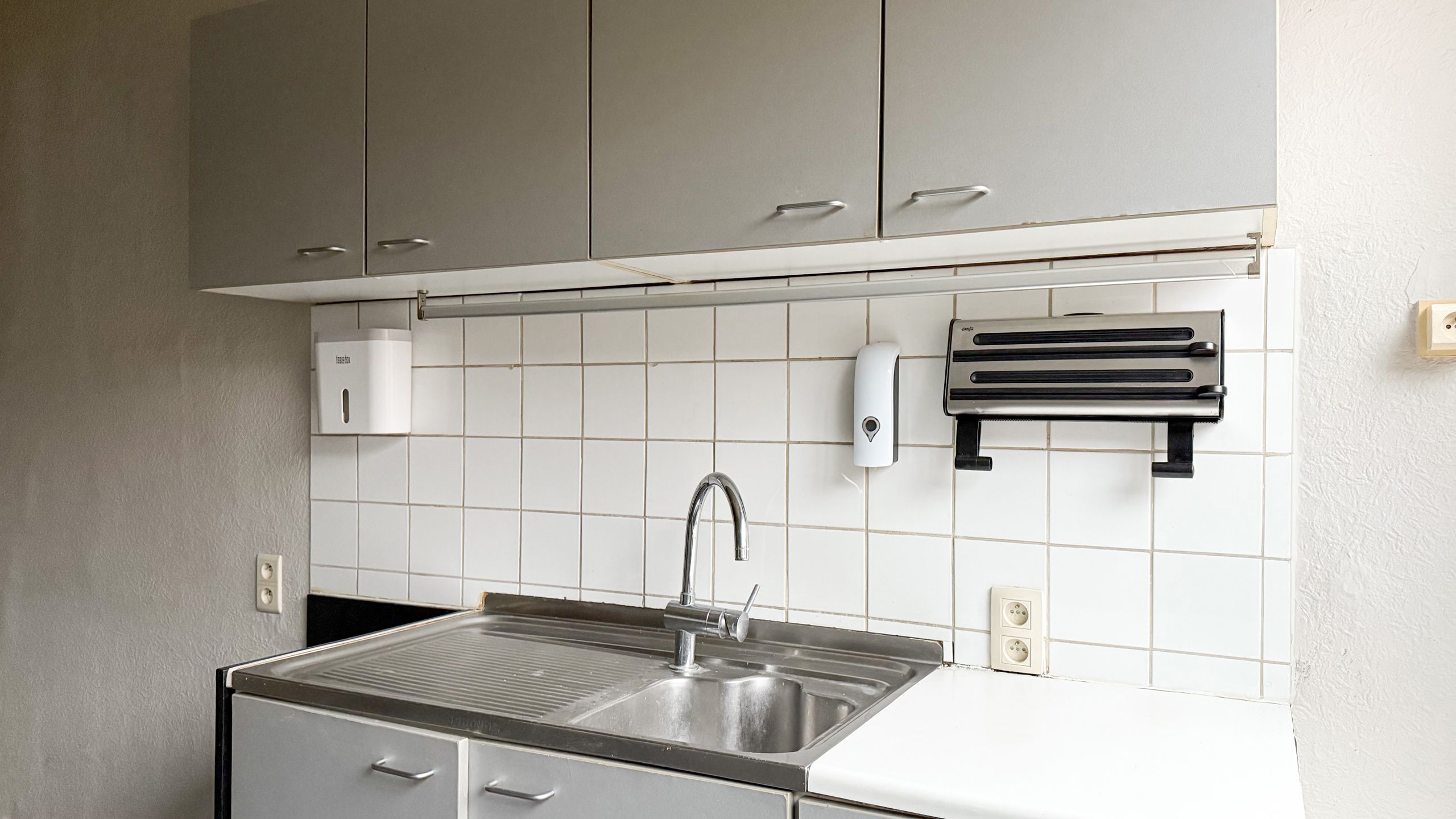 Handelspand met ingerichte bakkerij & appartement Wellen foto 13