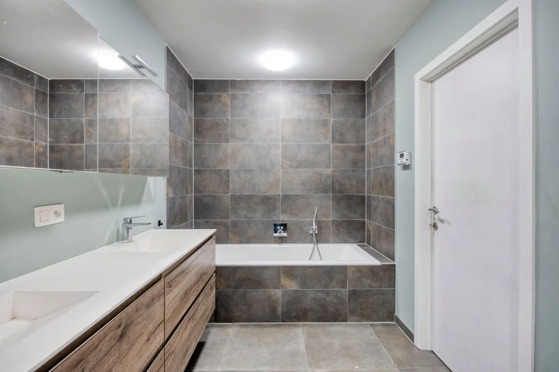 Instapklare en energiezuinige woning met 4 à 5 slpks! foto 15