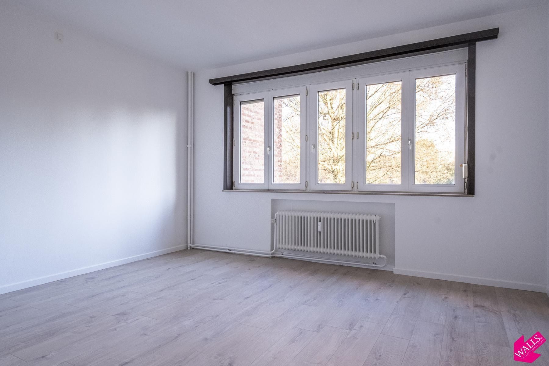 Ruim twee slaapkamer appartement foto 11