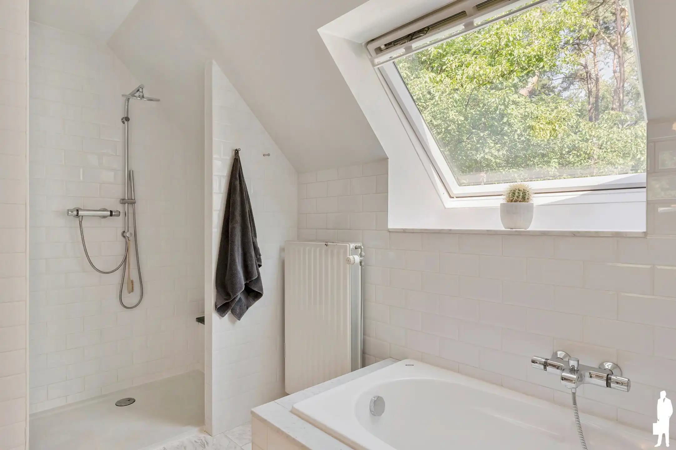 Tijdloze villa op mooi perceel van ca. 1.841m² in een uiterst rustige omgeving in Brasschaat! foto 13