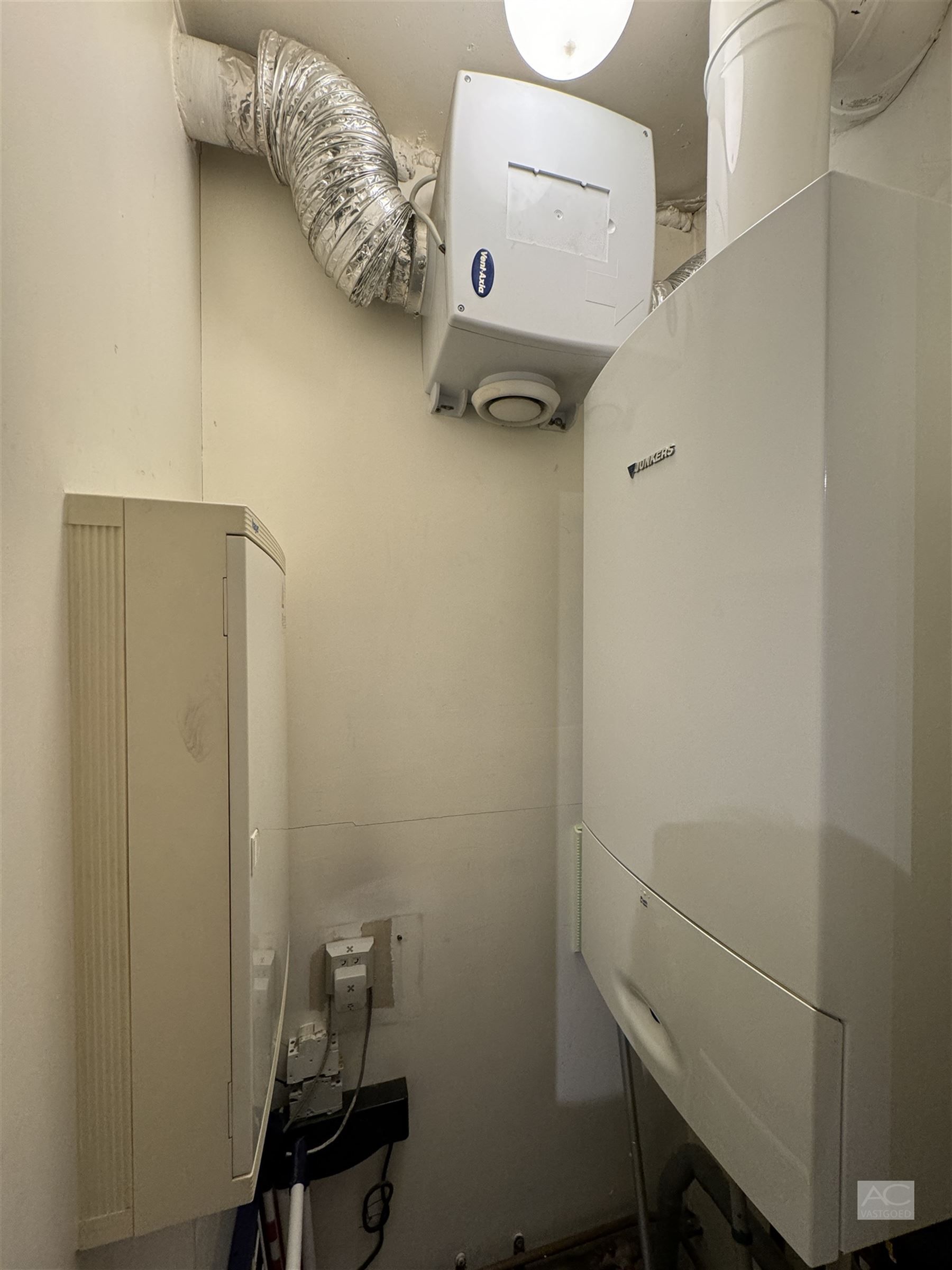 Instapklaar appartement in hartje Sint-Niklaas foto 13