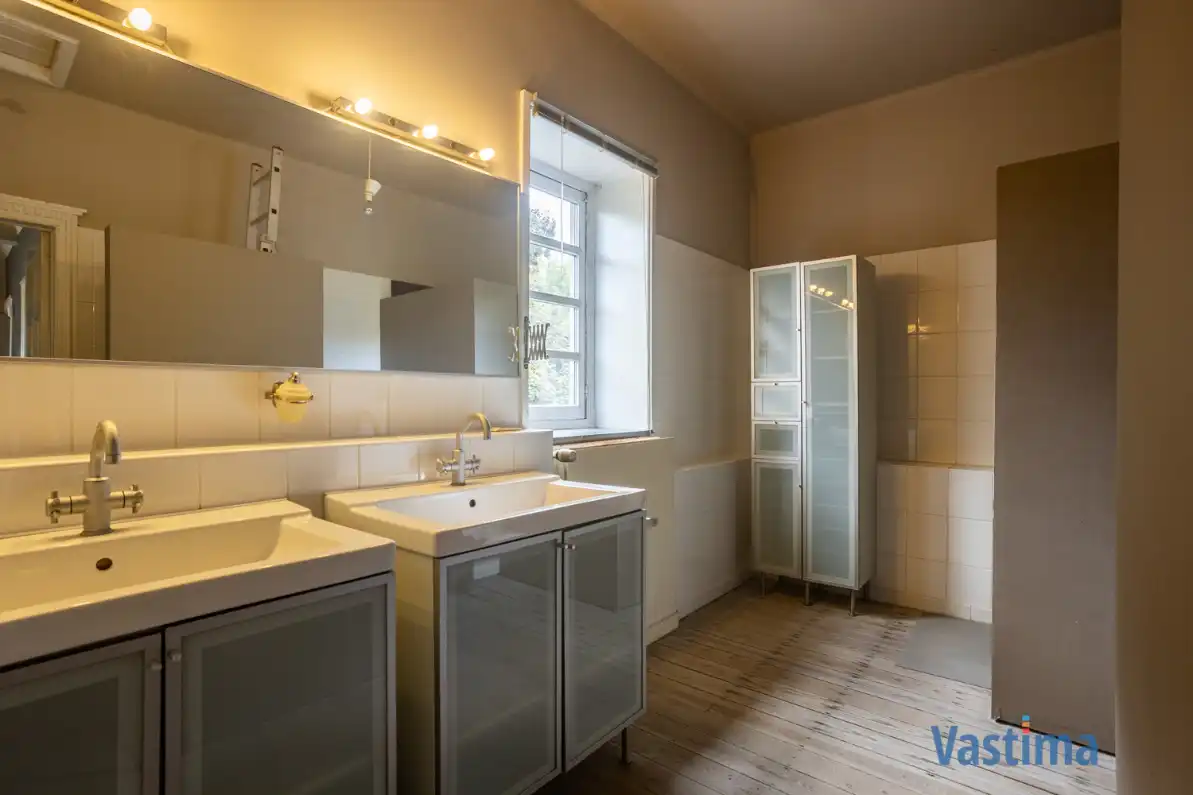 Karaktervolle villa met authentieke charme in een groene setting foto 32