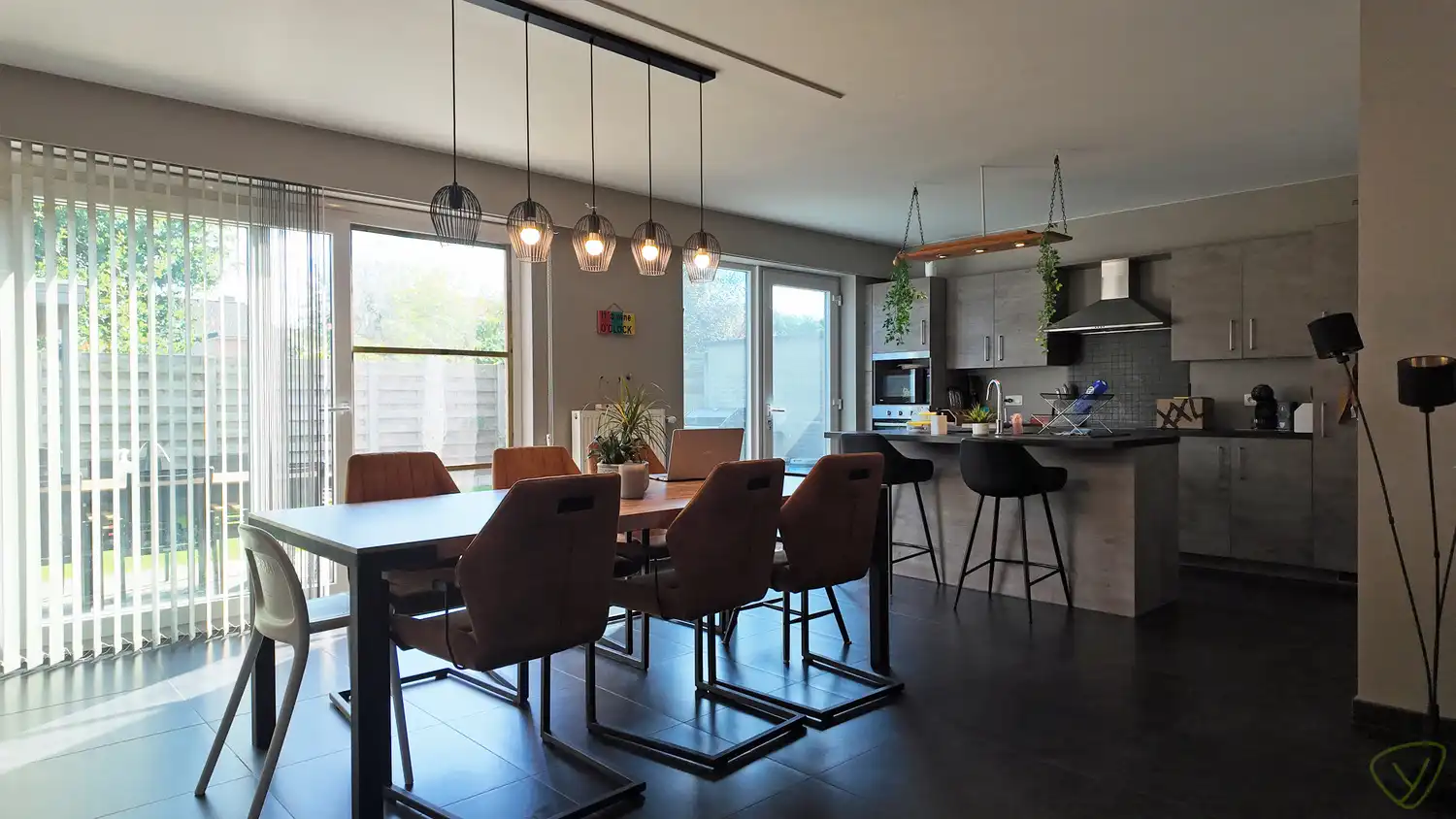 Ruime en moderne woning te huur in Maldegem met 4 slaapkamers en garage - perfect voor comfortabel wonen nabij alle voorzieningen! foto 8