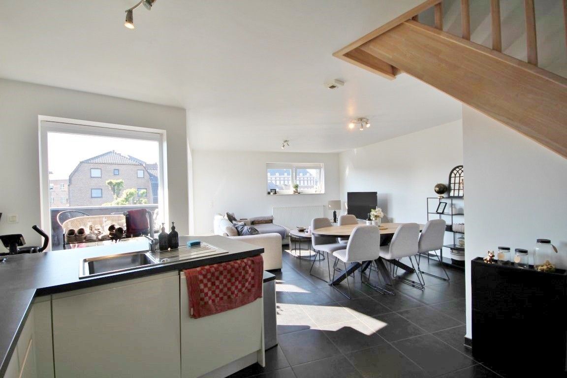 Duplexappartement op een zeer gunstige ligging midden in het centrum foto 8