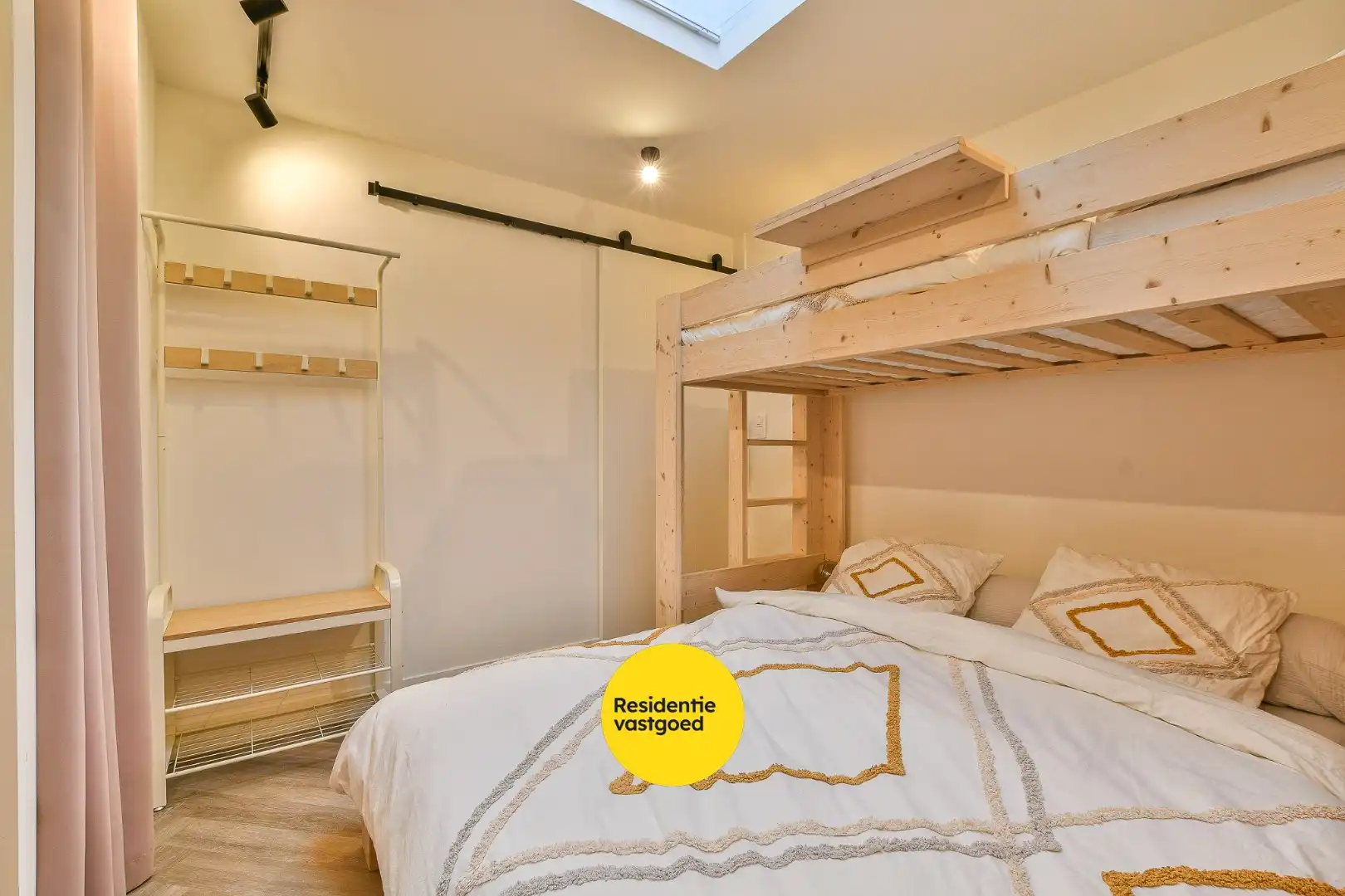 Volledig vernieuwd appartement te koop - achterkant zeedijk Wenduine! foto 13