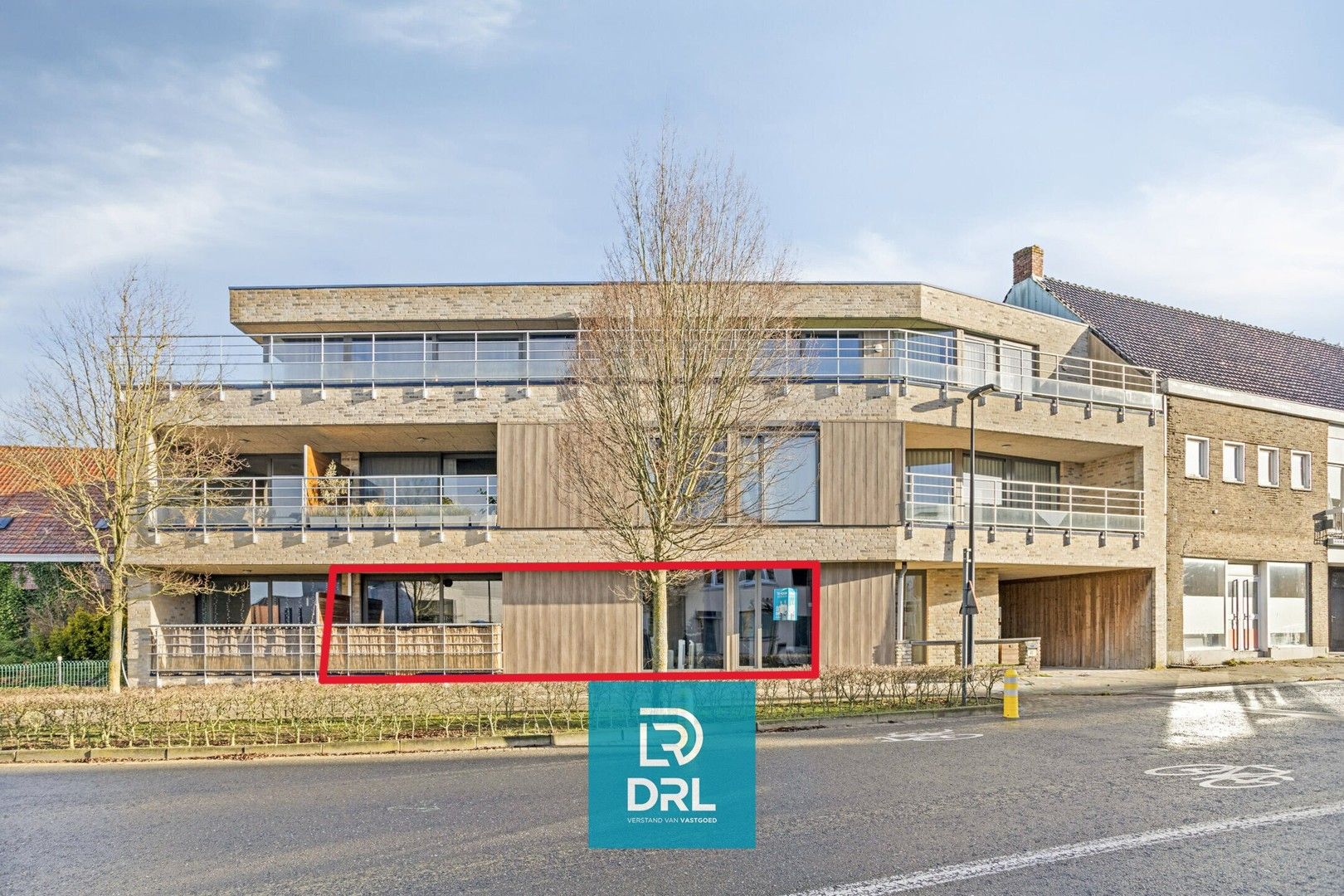 Instapklaar gelijkvloersappartement in rustige residentie foto {{pictureIndex}}