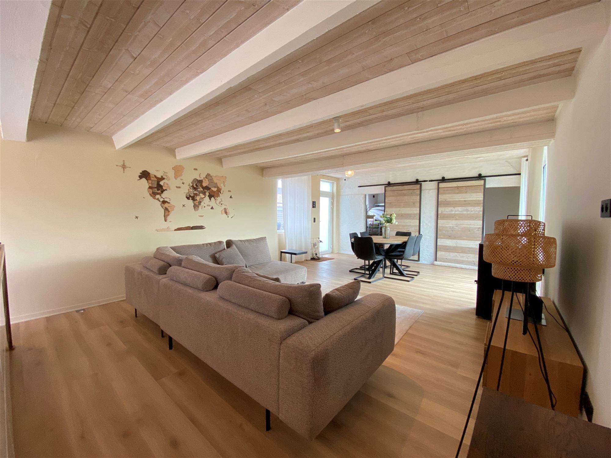Gerenoveerde woonst met 1 slaapkamer  foto 6