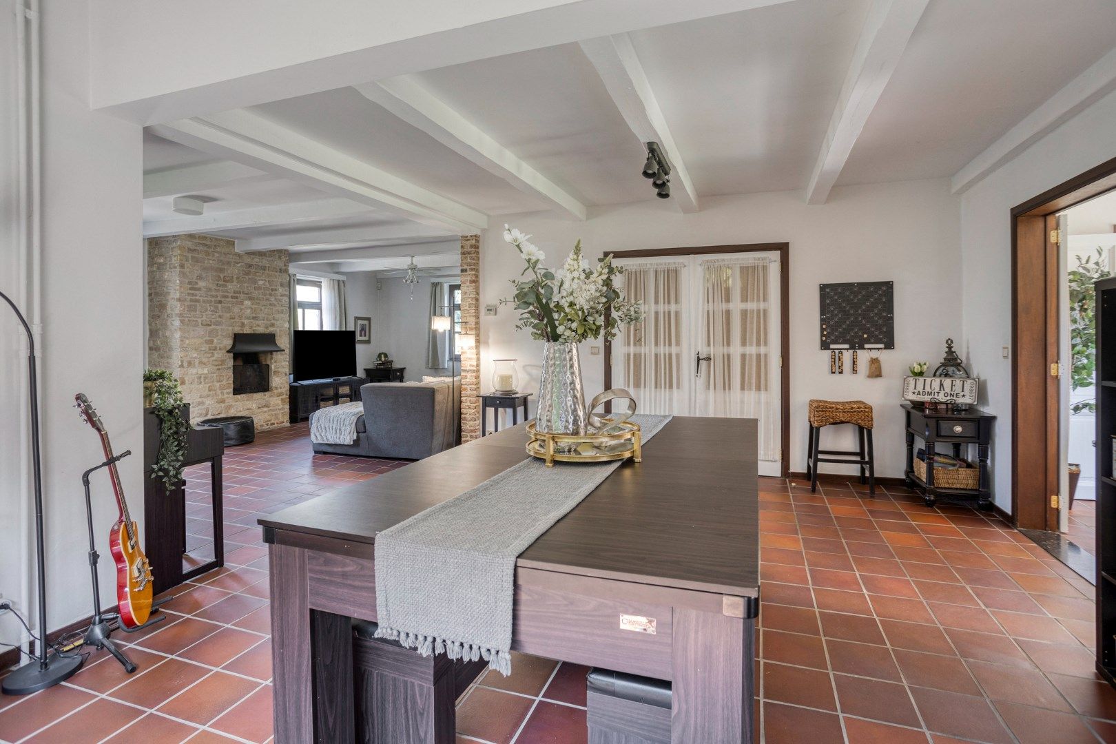 Rustig gelegen open bebouwing met 5 slaapkamers, 3 badkamers, dubbele garage en zonnige tuin in Tervuren – EPC 201 kWh/m² – bewoonbare oppervlakte 339 m² foto 6
