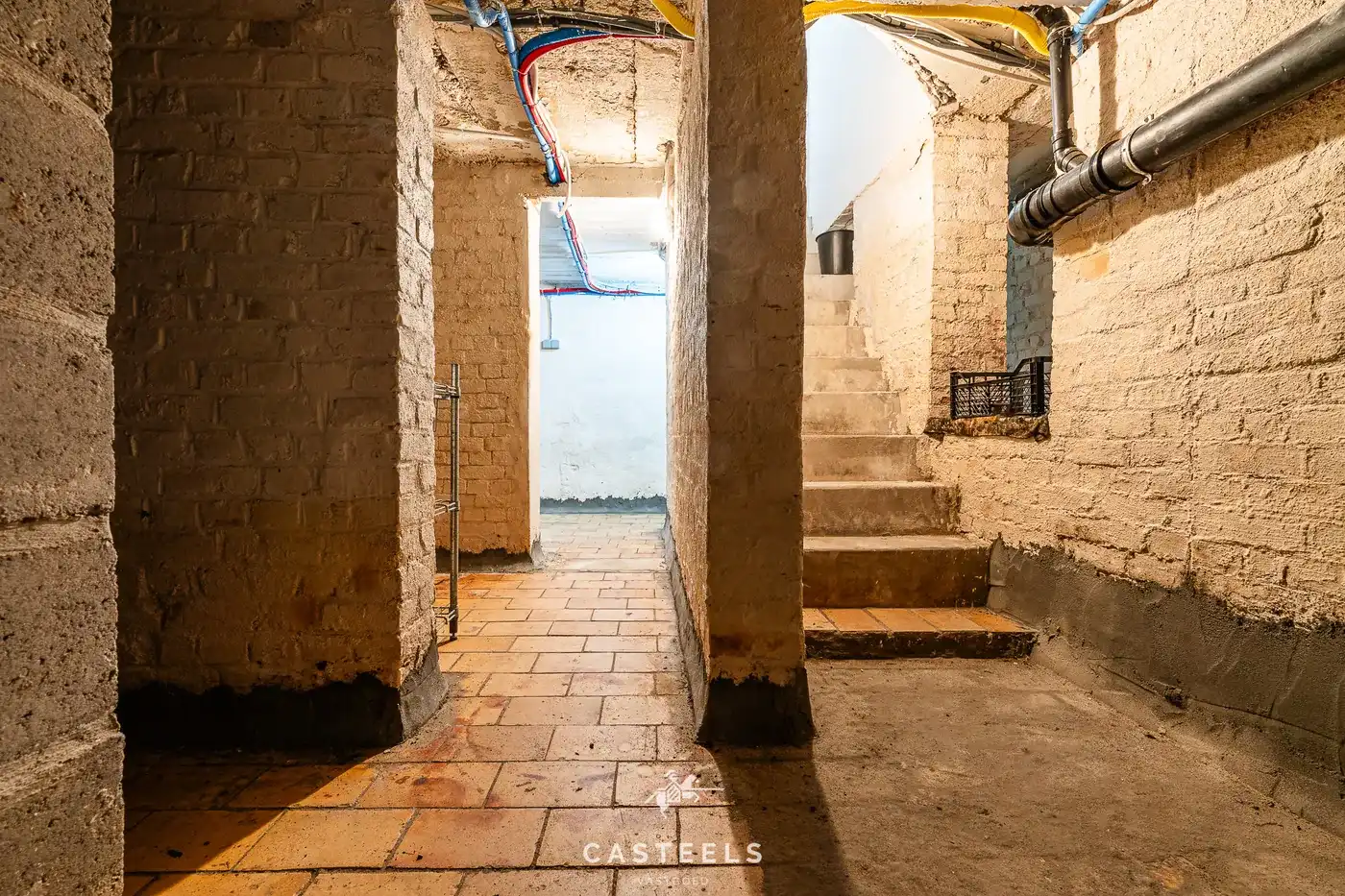 Gerenoveerd gelijkvloers appartement vlak bij Dampoort foto 17