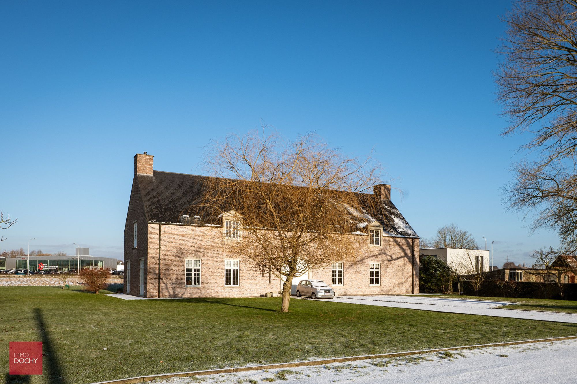 Ruime villa met veel mogelijkheden foto 3