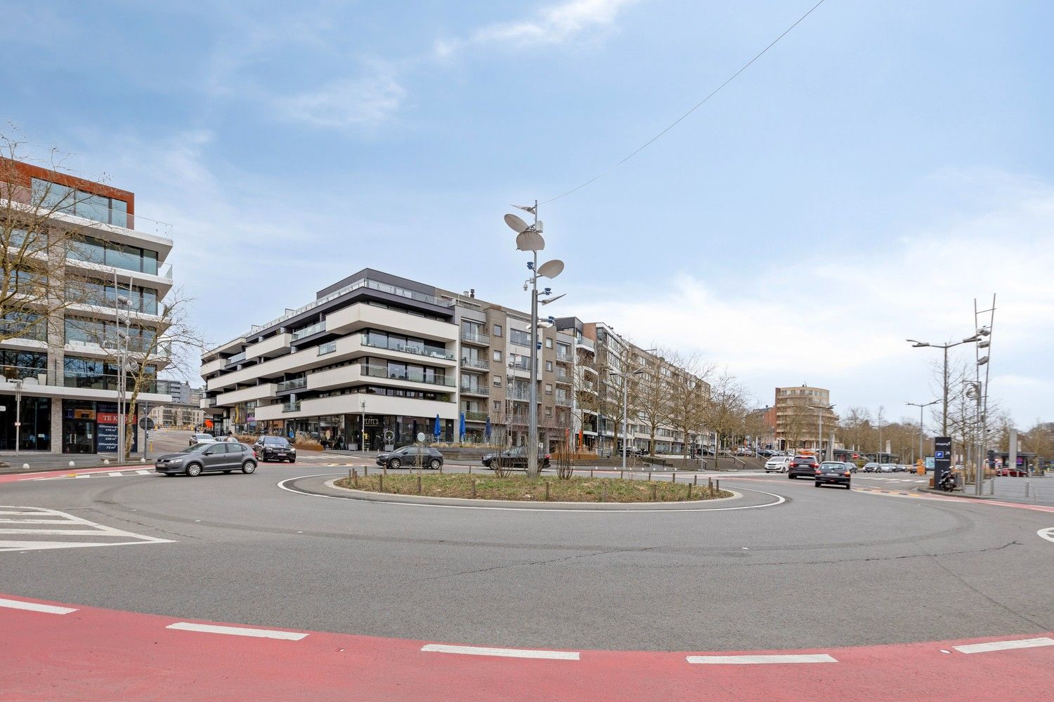Ruim en stijlvol appartement met 2 slaapkamers, terras en 1 parkeerplaats foto 26