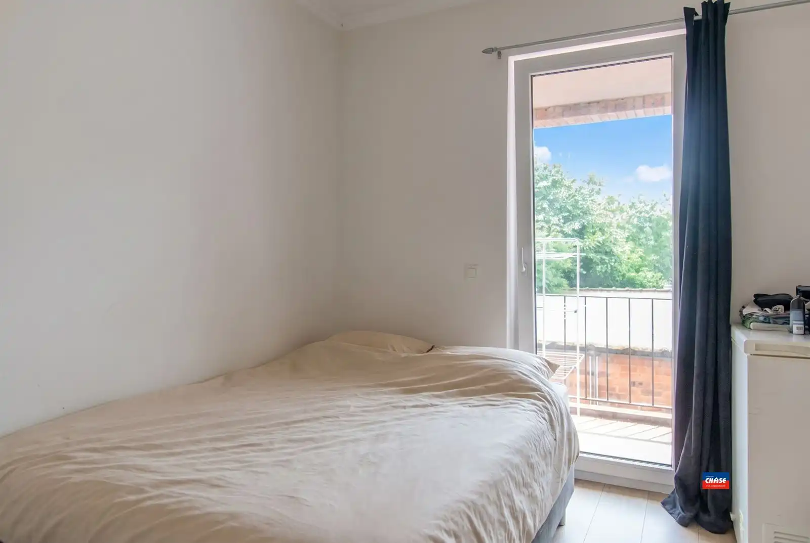 Knap gerenovereerd appartement met 2 slaapkamers en garagebox foto 10