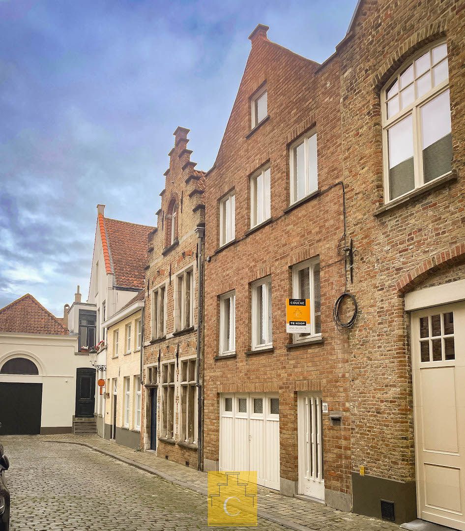 Centraal gelegen bel-etage woning met ruime garage op enkele minuten van de Markt foto 17