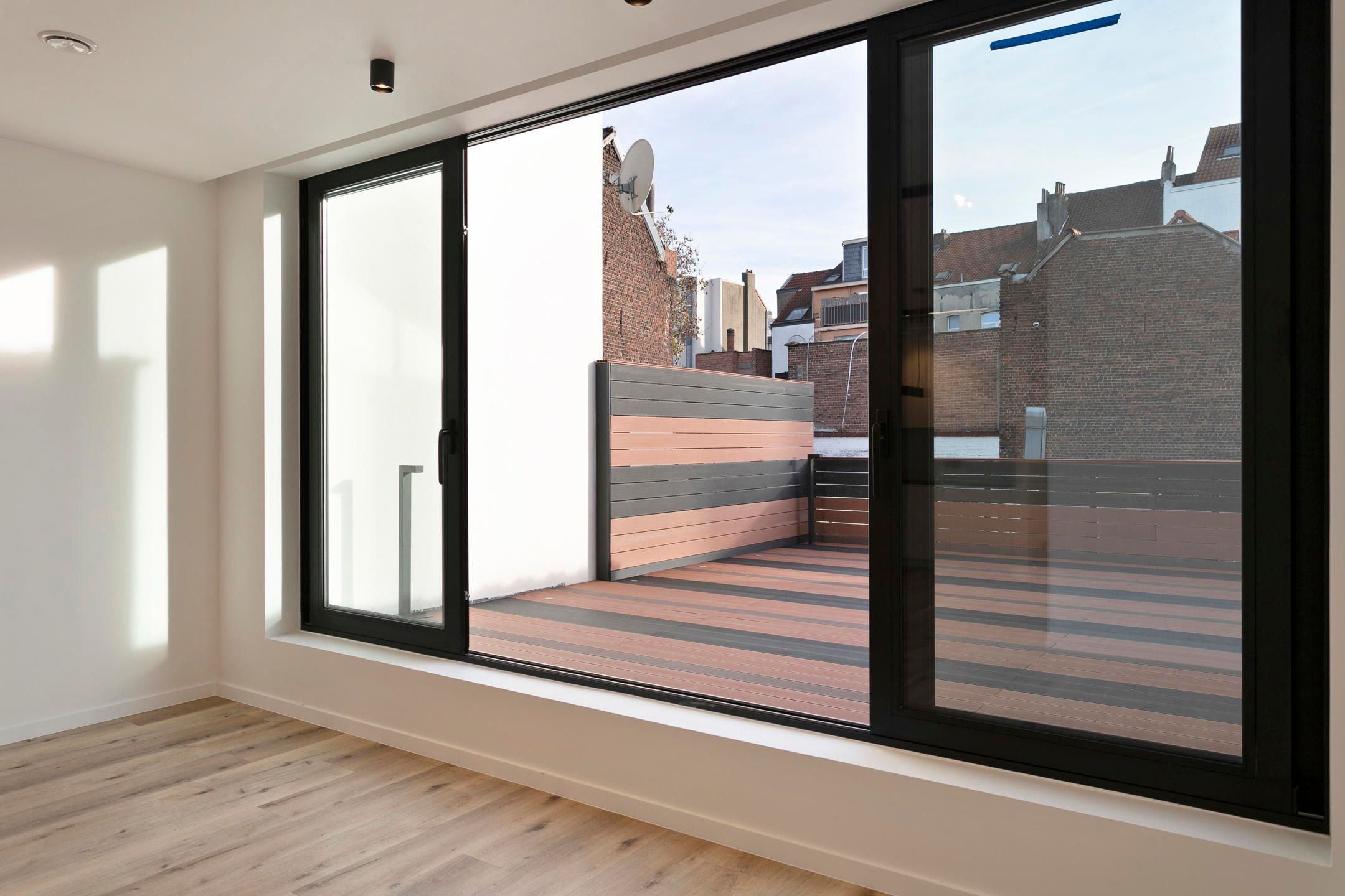 Prachtig high-end renovatieproject - 1 slpk met groot terras foto 16
