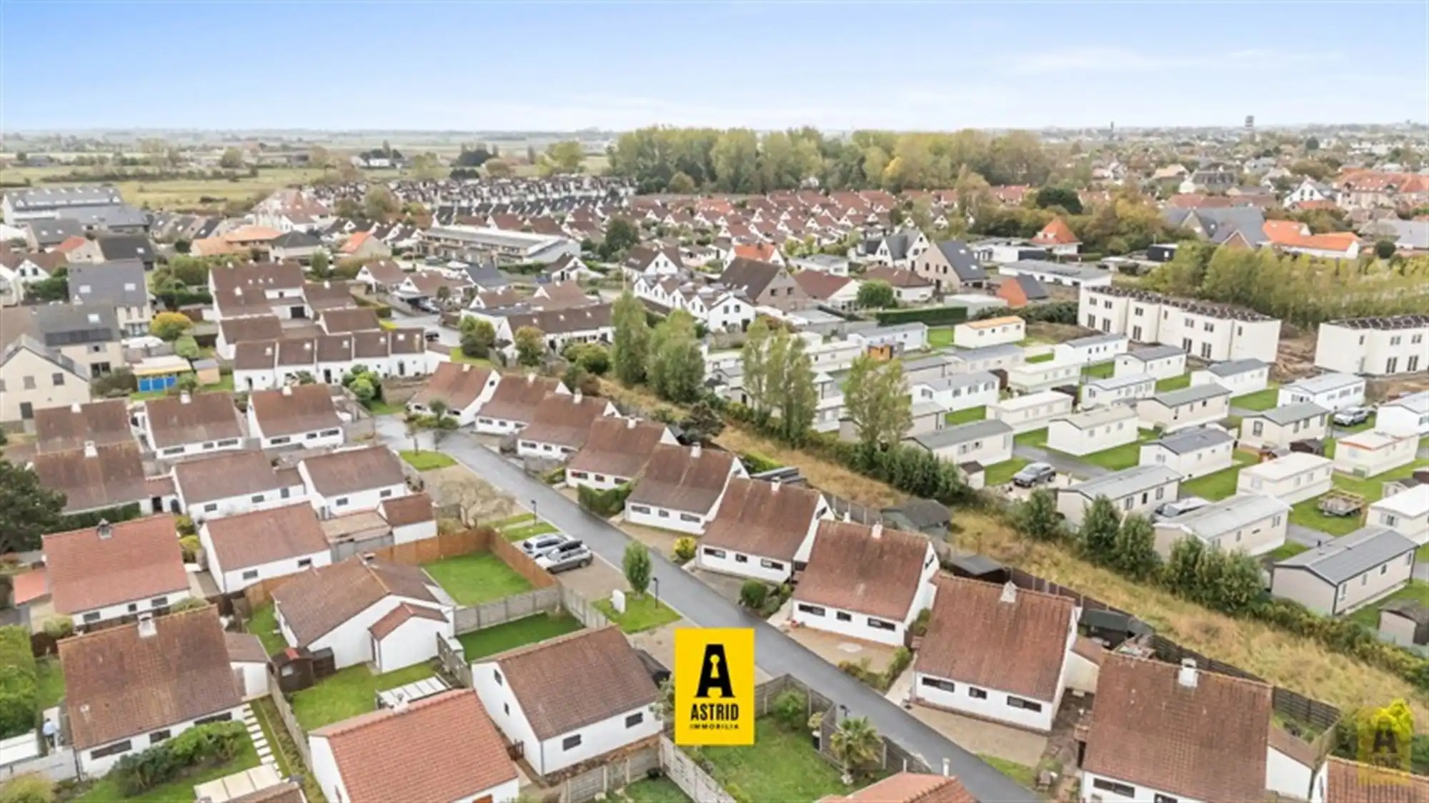 Instapklaar vakantiehuisje (3 slpks) met parkeerplaats vlakbij zee! foto 27