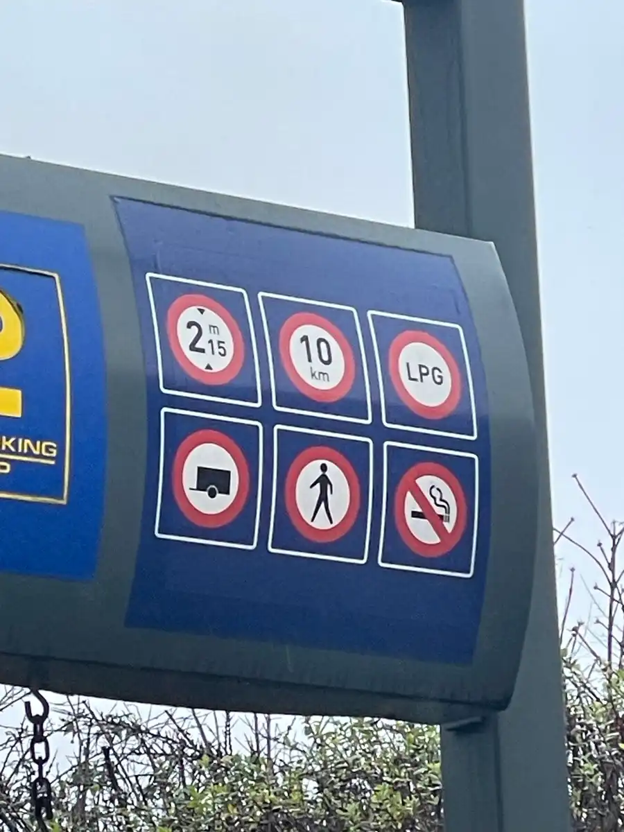 Centraal gelegen garagebox onder het Yzerpark ( -2) foto 4