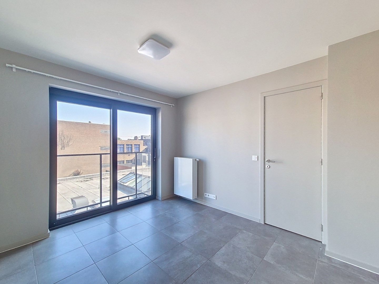 Appartement met 2 slpks en garage foto 14