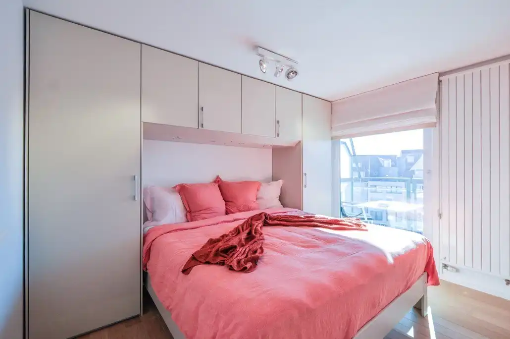 Mooi gemeubeld appartement op het Driehoeksplein foto 5