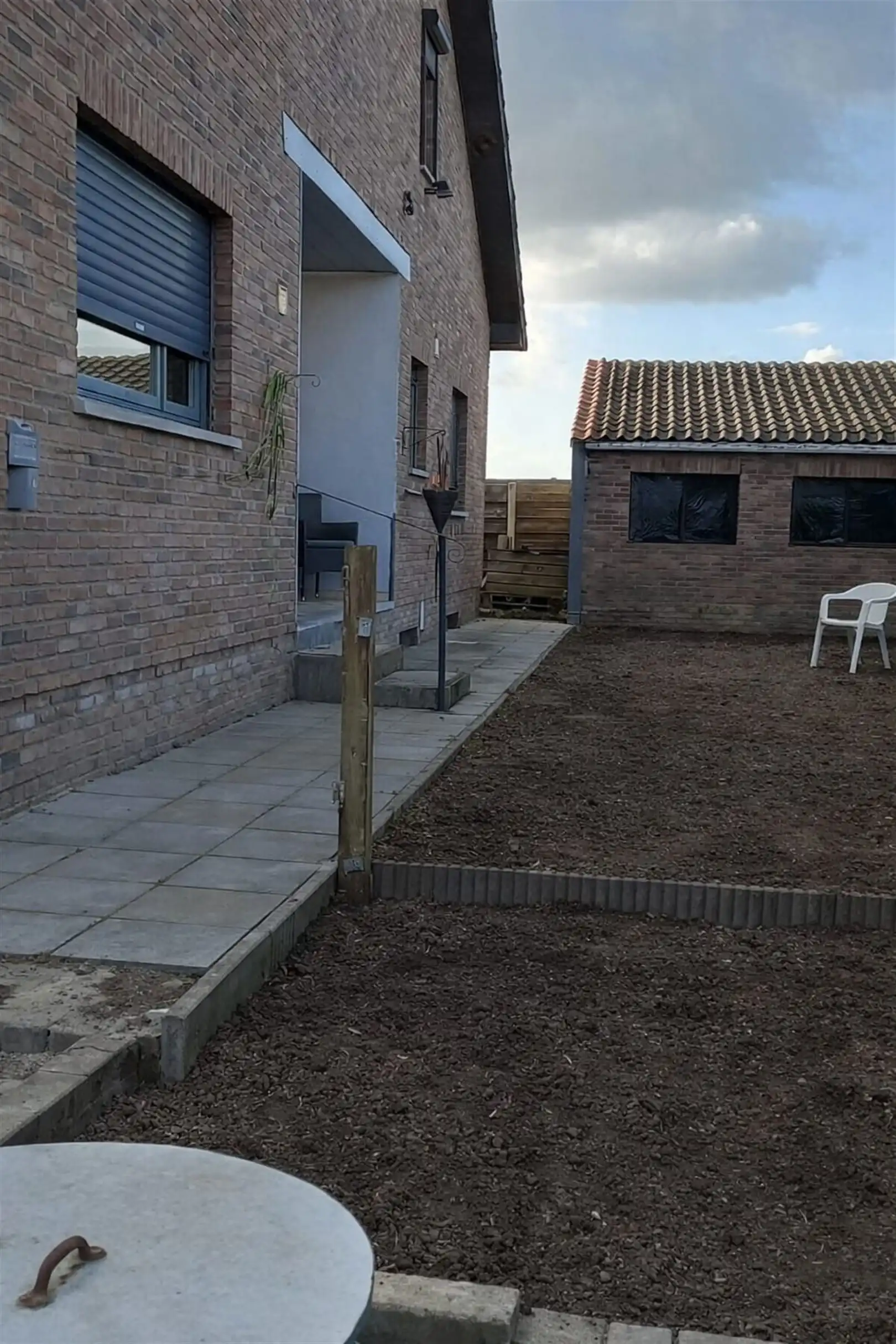 Vrijstaande woning met 3 slpks, tuin en garage. foto 24