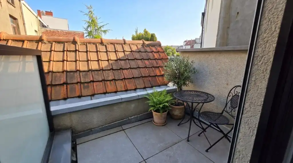 Commercieel pand met WOONST, praktijk, vrij beroep + duplex app foto 22