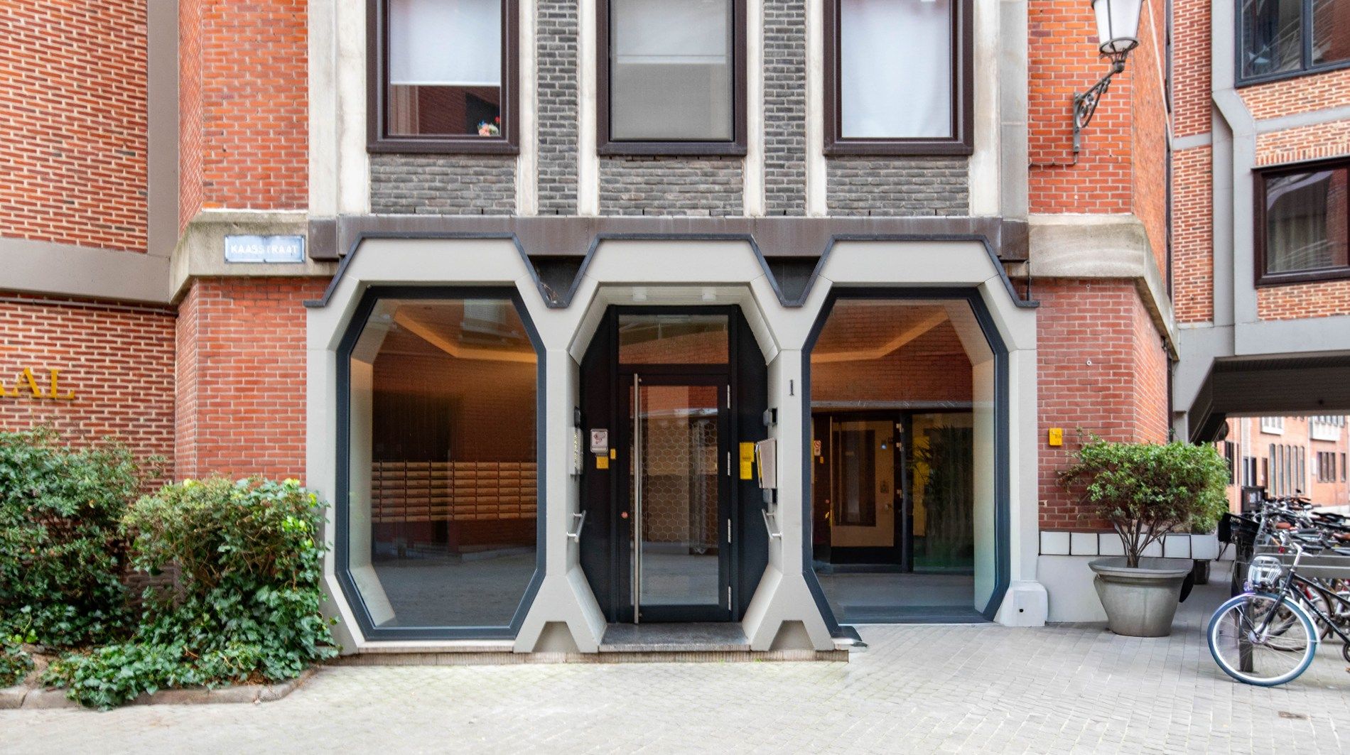 Luxueuze gemeubelde studio aan de Grote Markt foto 20