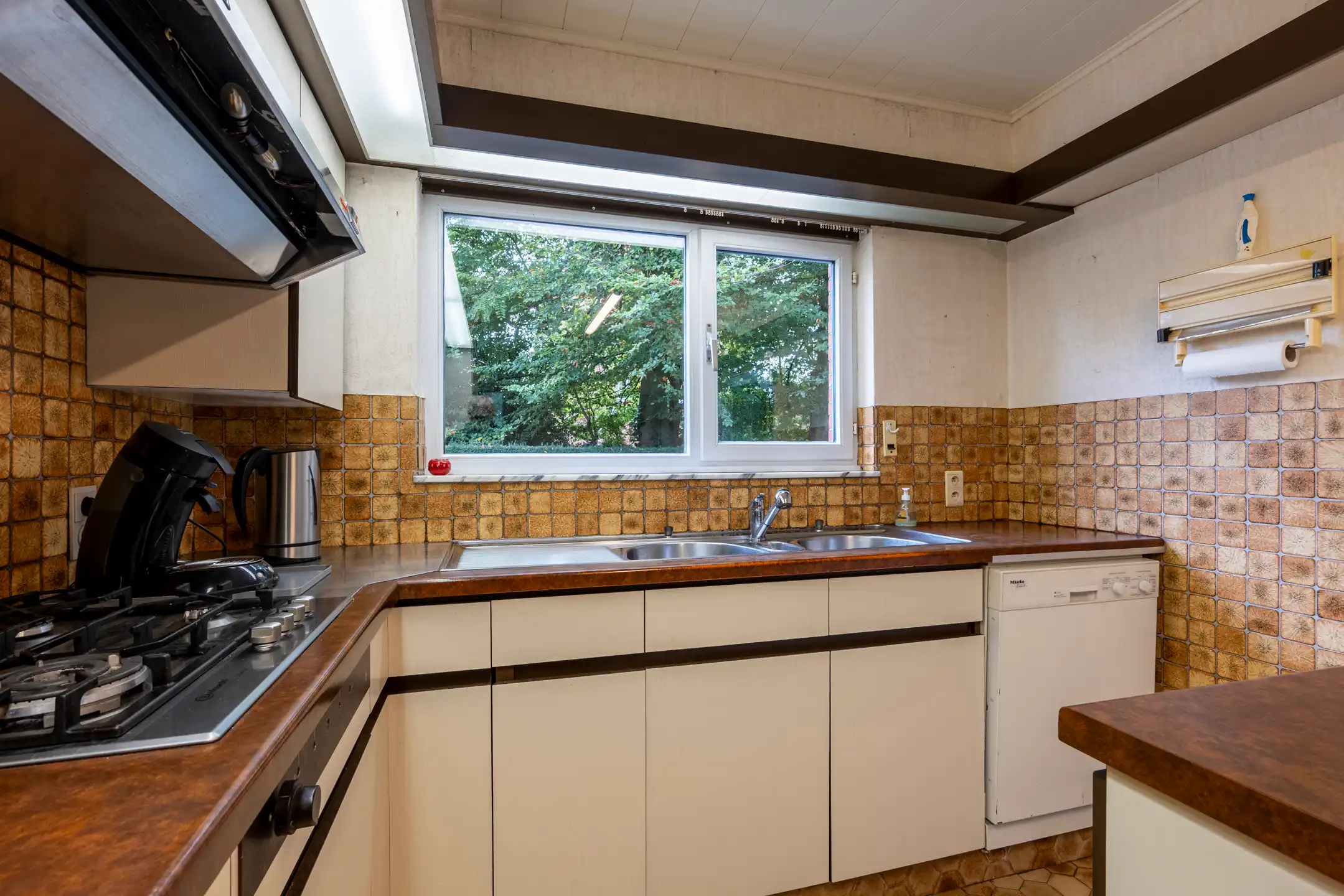 Ruime woning met grote opslagplaats in Beerse foto 10