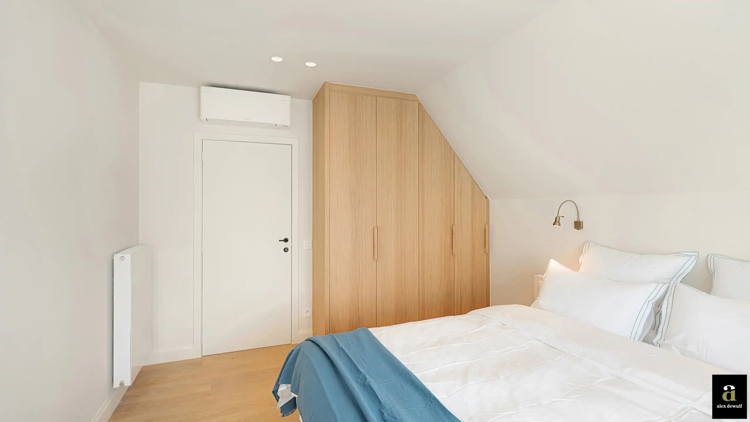 Uitstekend gelegen, volledig gerenoveerde koppelvilla te Duinbergen, op wandelafstand van het strand en de duinen. foto 41