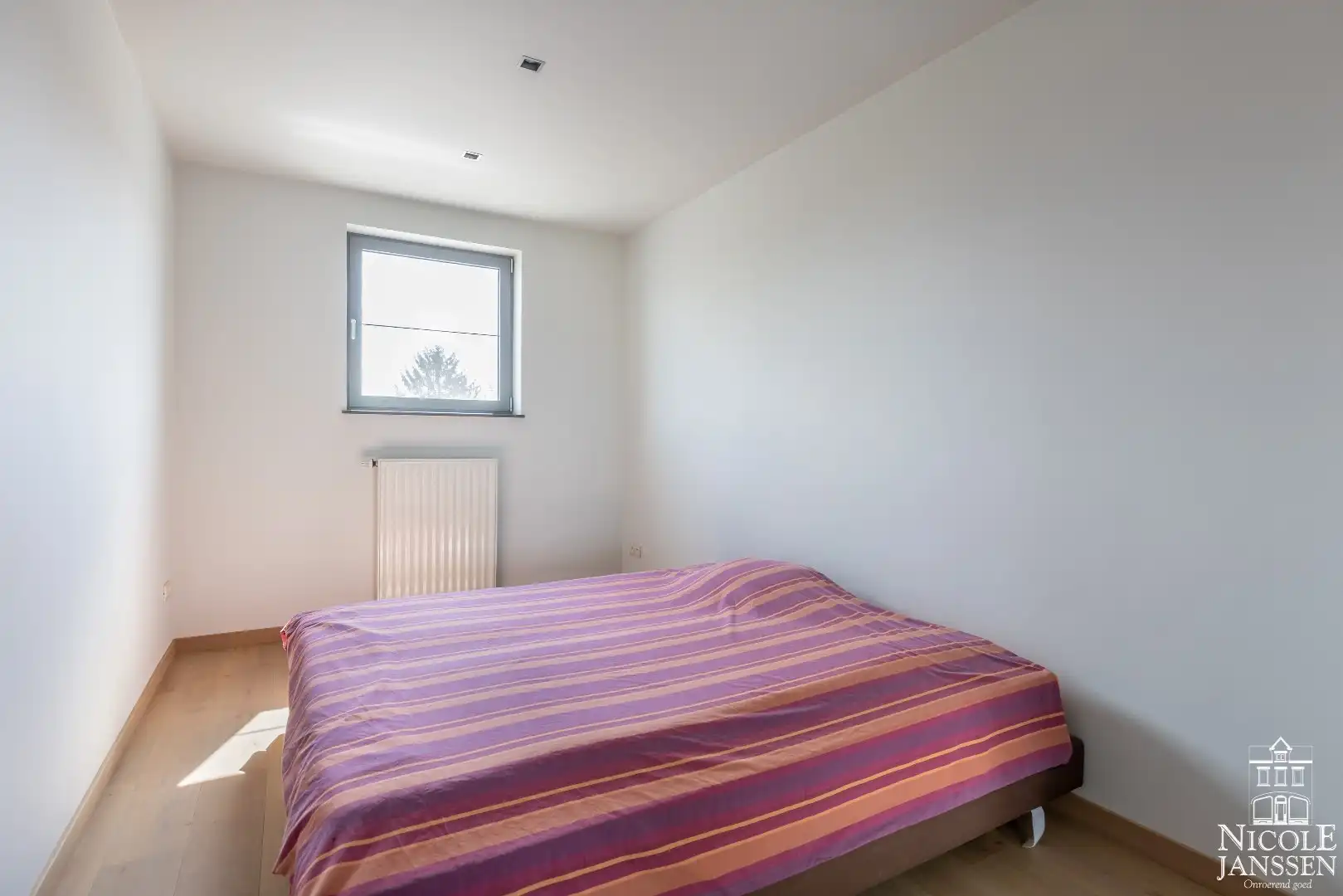 Zeer moderne en luchtige woning met twee slaapkamers gelegen op een rustige locatie foto 34