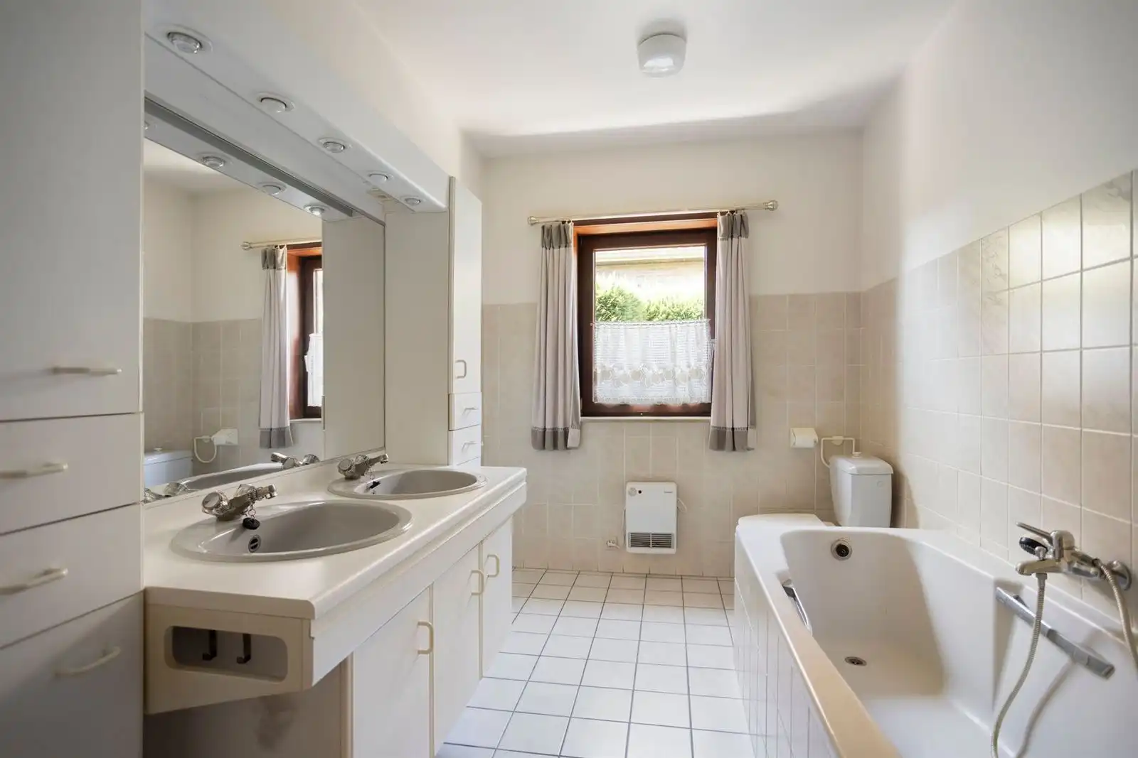 Rustig gelegen woning te koop te Pajottegem foto 14