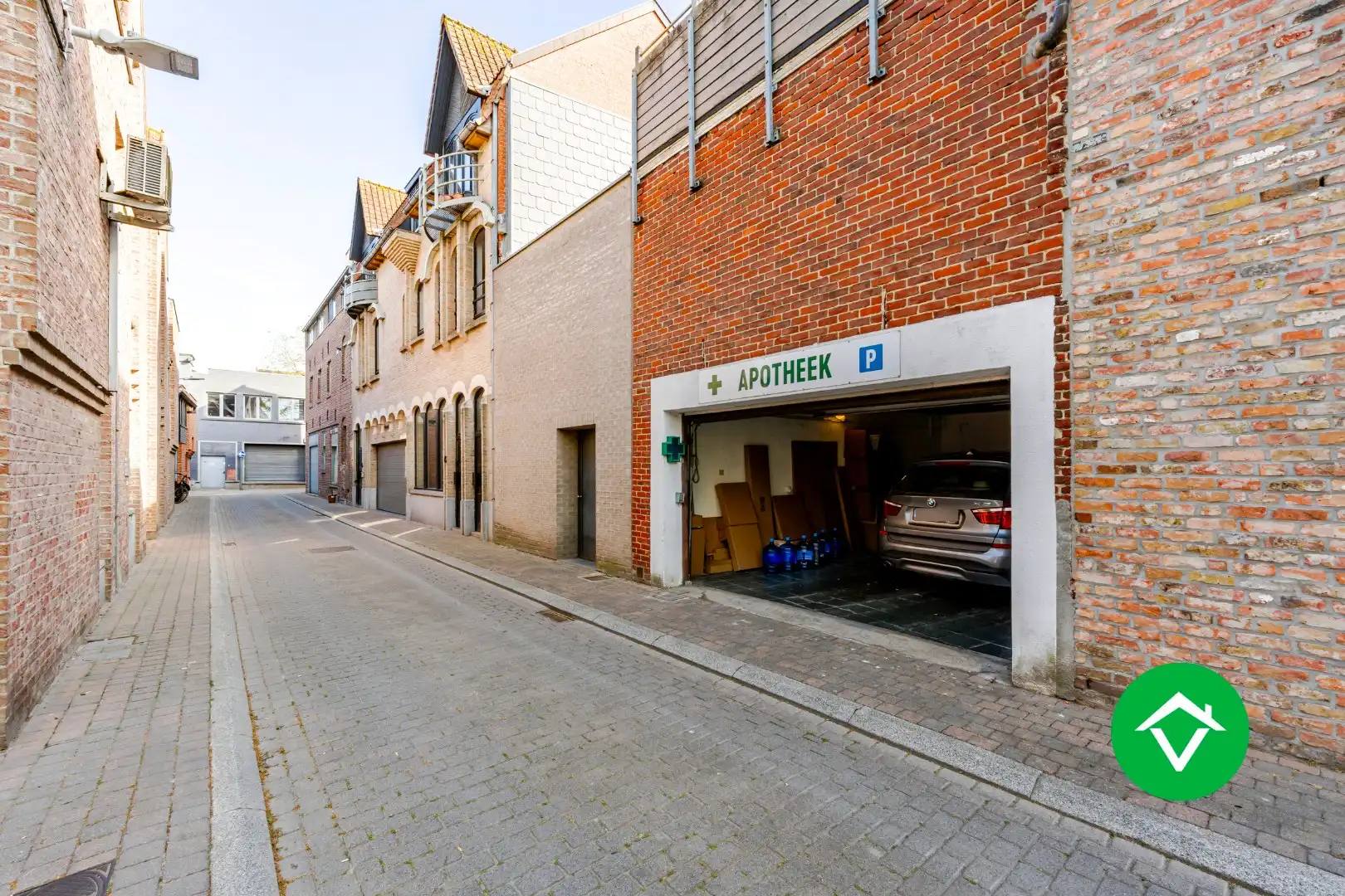 Ruim triplex appartement met 5 slaapkamers, in het centrum van Torhout foto 29