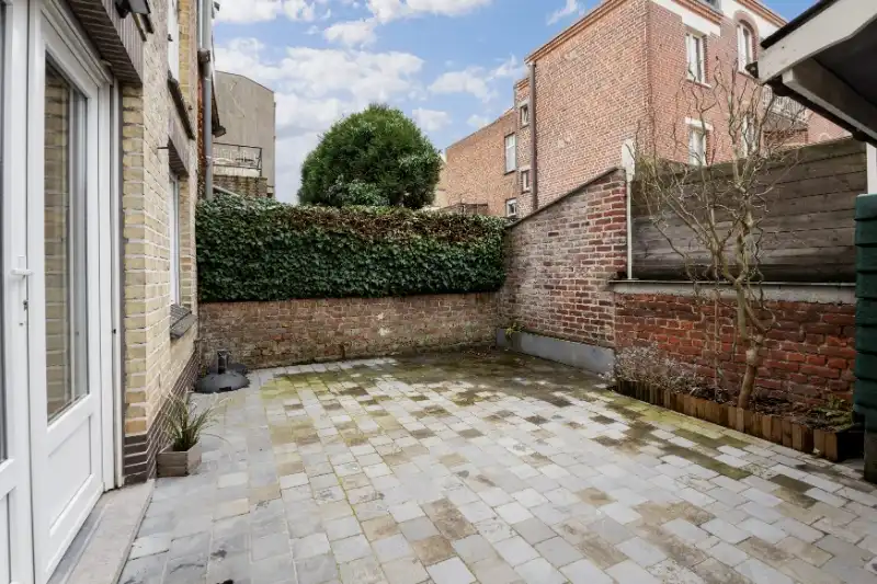 HALF OPEN BEBOUWING NABIJ DE MARKT VAN DE PANNE foto 20