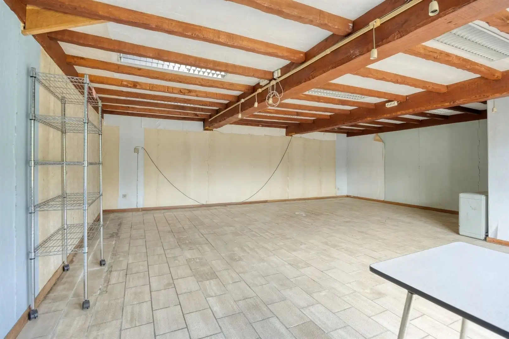Villa met achterliggend kantoorgebouw foto 30