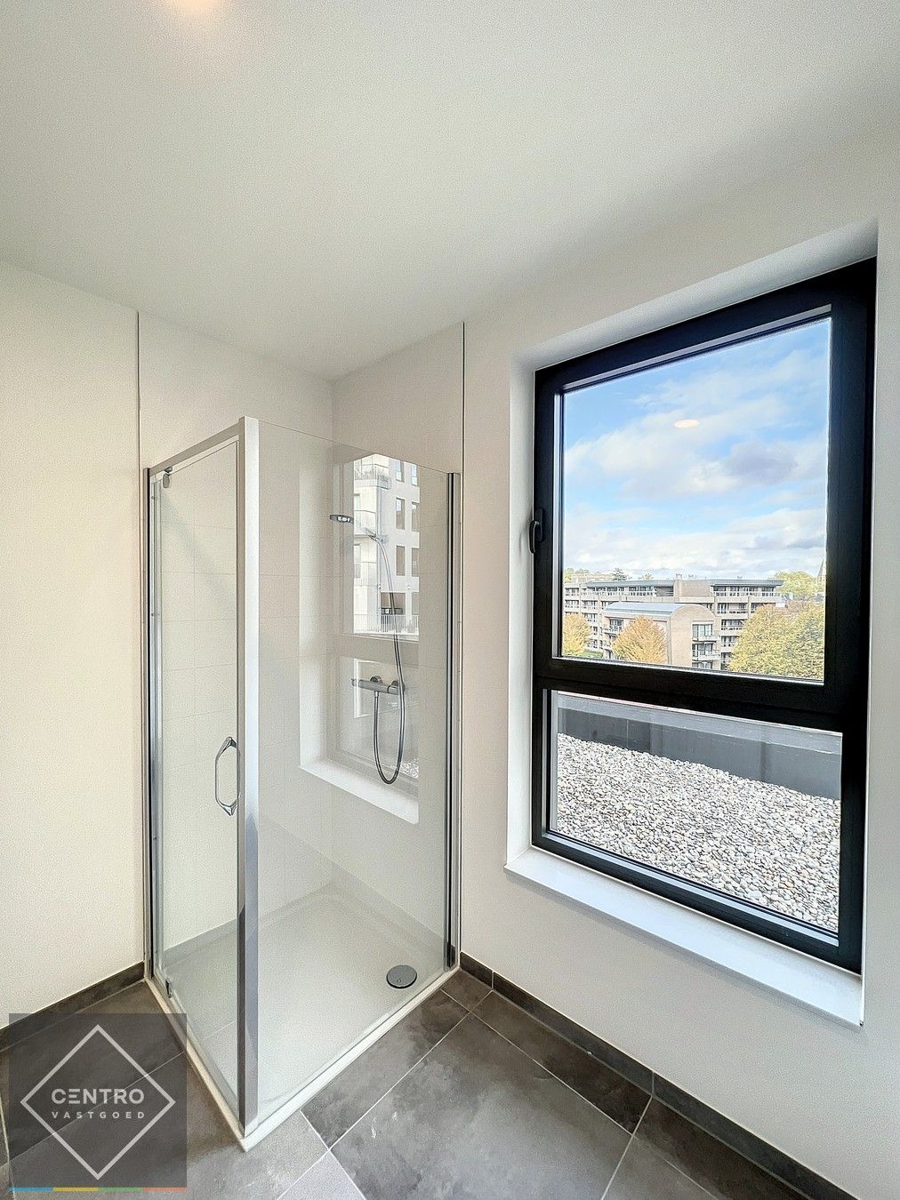 Laatste kans aankoop 6% BTW (akte voor 31/12/2024) !  Penthouse (100m²) met RUIME terrassen (33m²) in kleinschalig project pal in het CENTRUM van Kortrijk ! foto 15