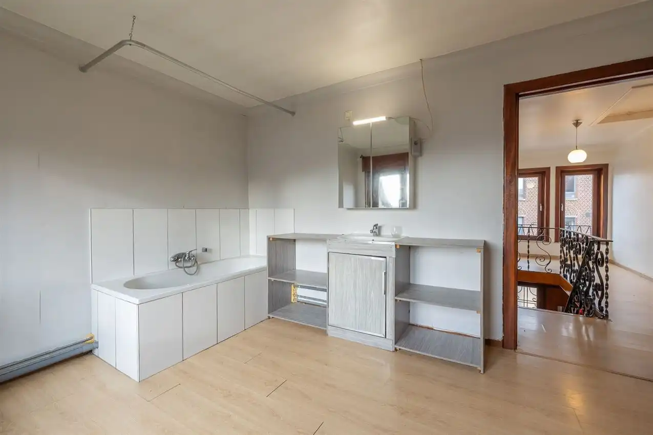 Woning met 3slk, tuintje en werkhuis foto 27