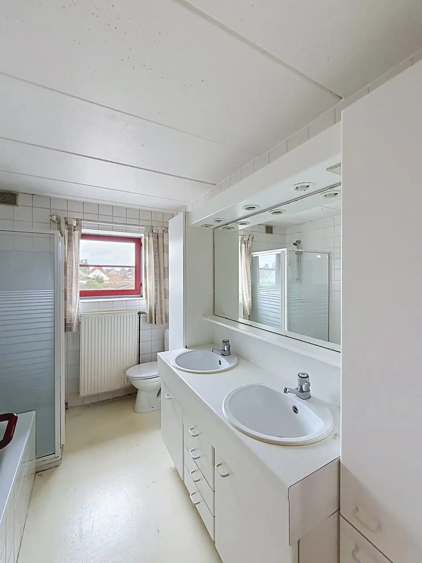 Verrassend ruime woning met 4 slaapkamers en mogelijke praktijkruimte foto 18