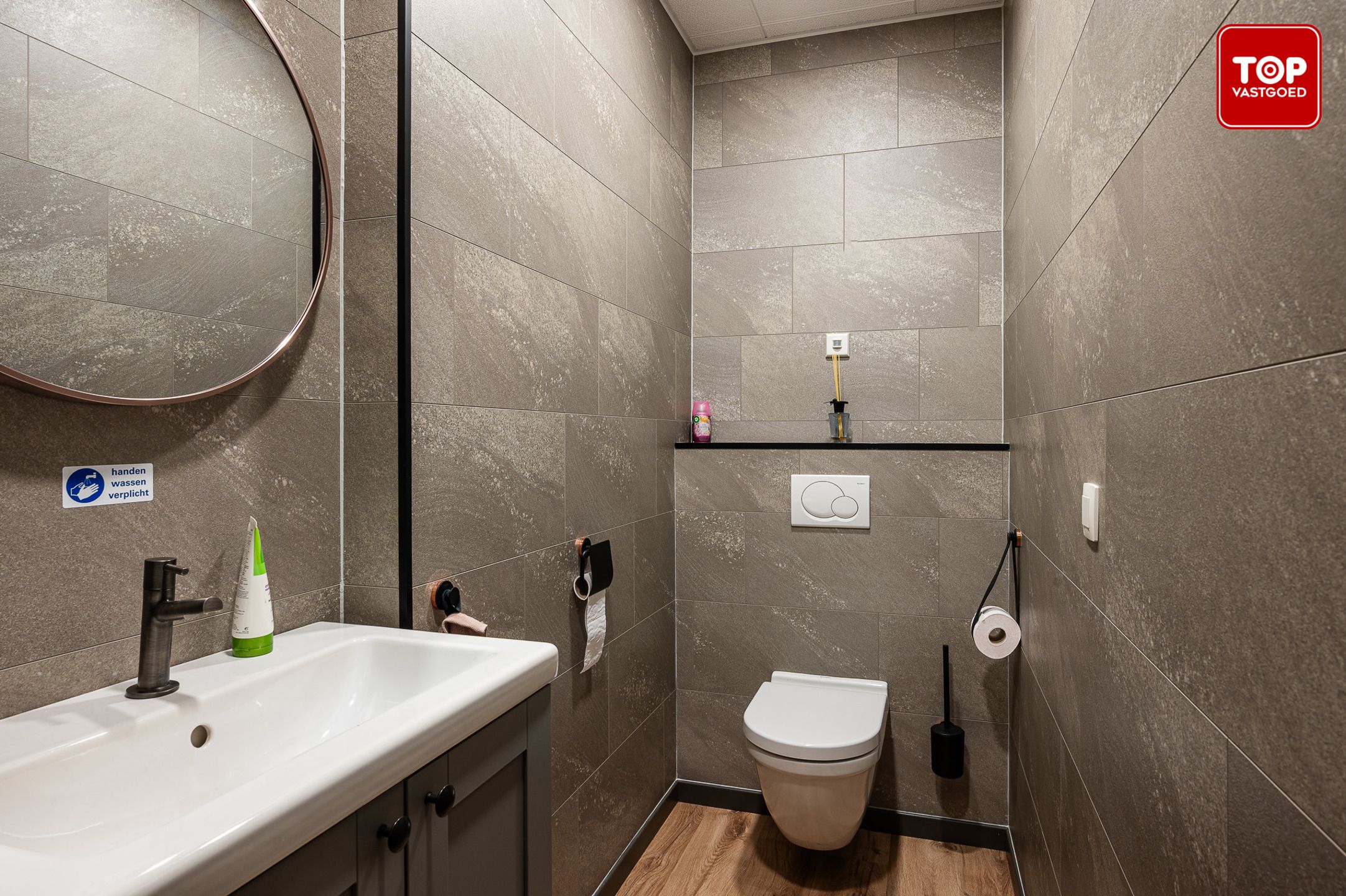 Handelsruimte met buitenruimte op topligging foto 11