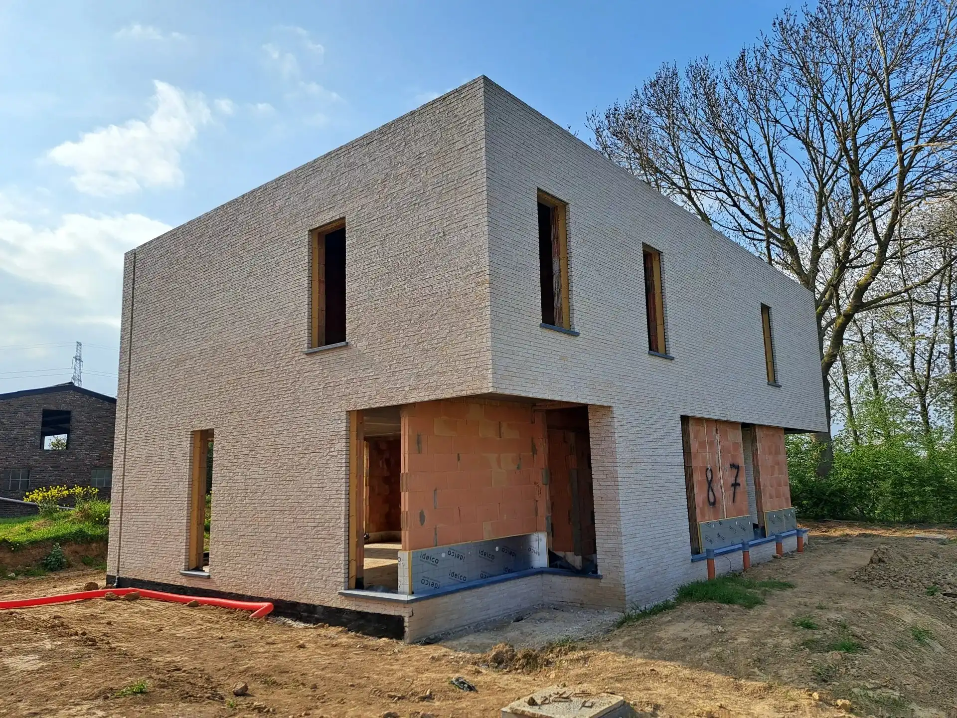 WOONPROJECT "AGNETA": ZES MODERNE ENERGIEZUINIGE WONINGEN IN KINDVRIENDELIJKE BUURT IN MILLEN foto 2