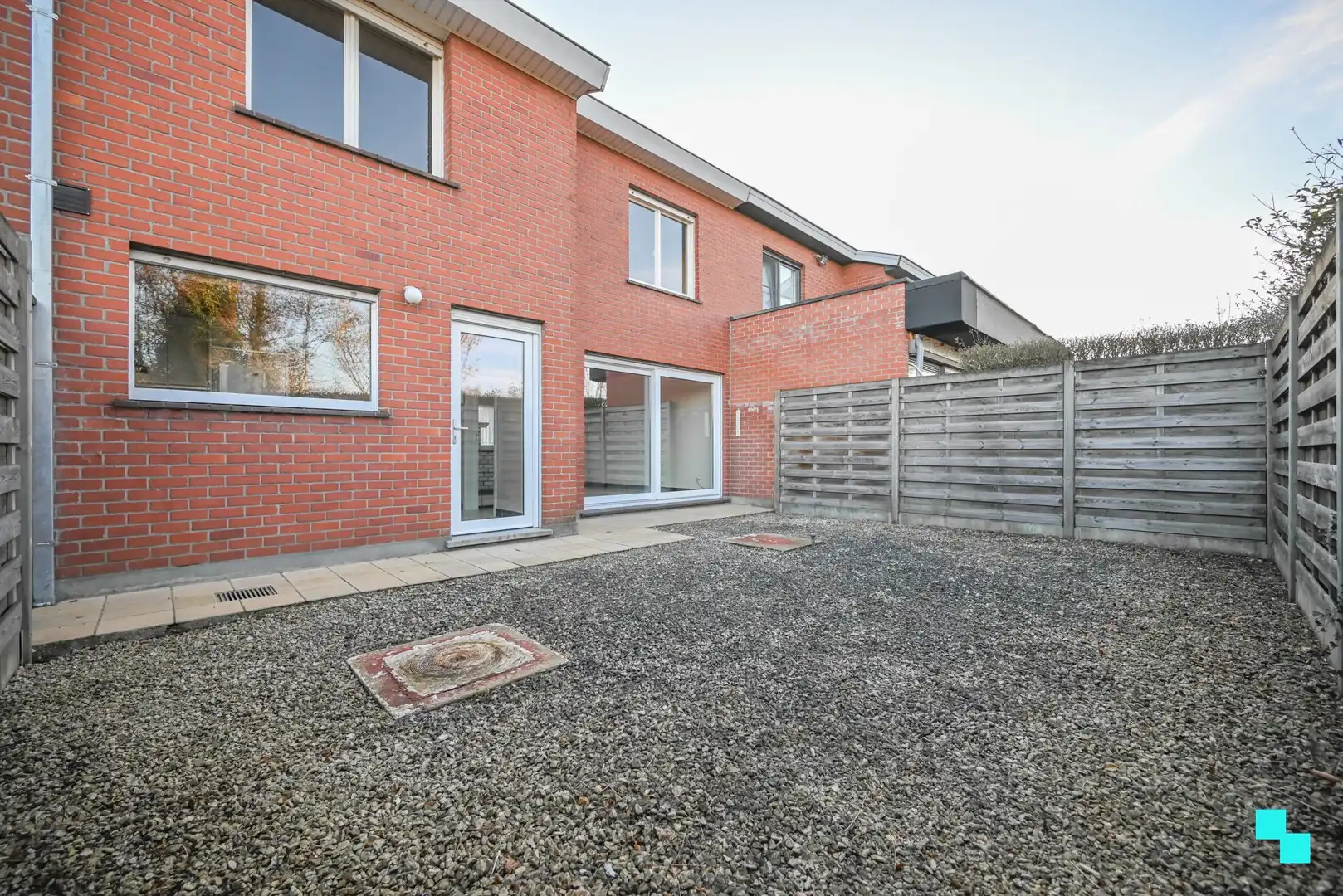 Ruime woonst met vier slaapkamers in het hartje van Kachtem foto 13